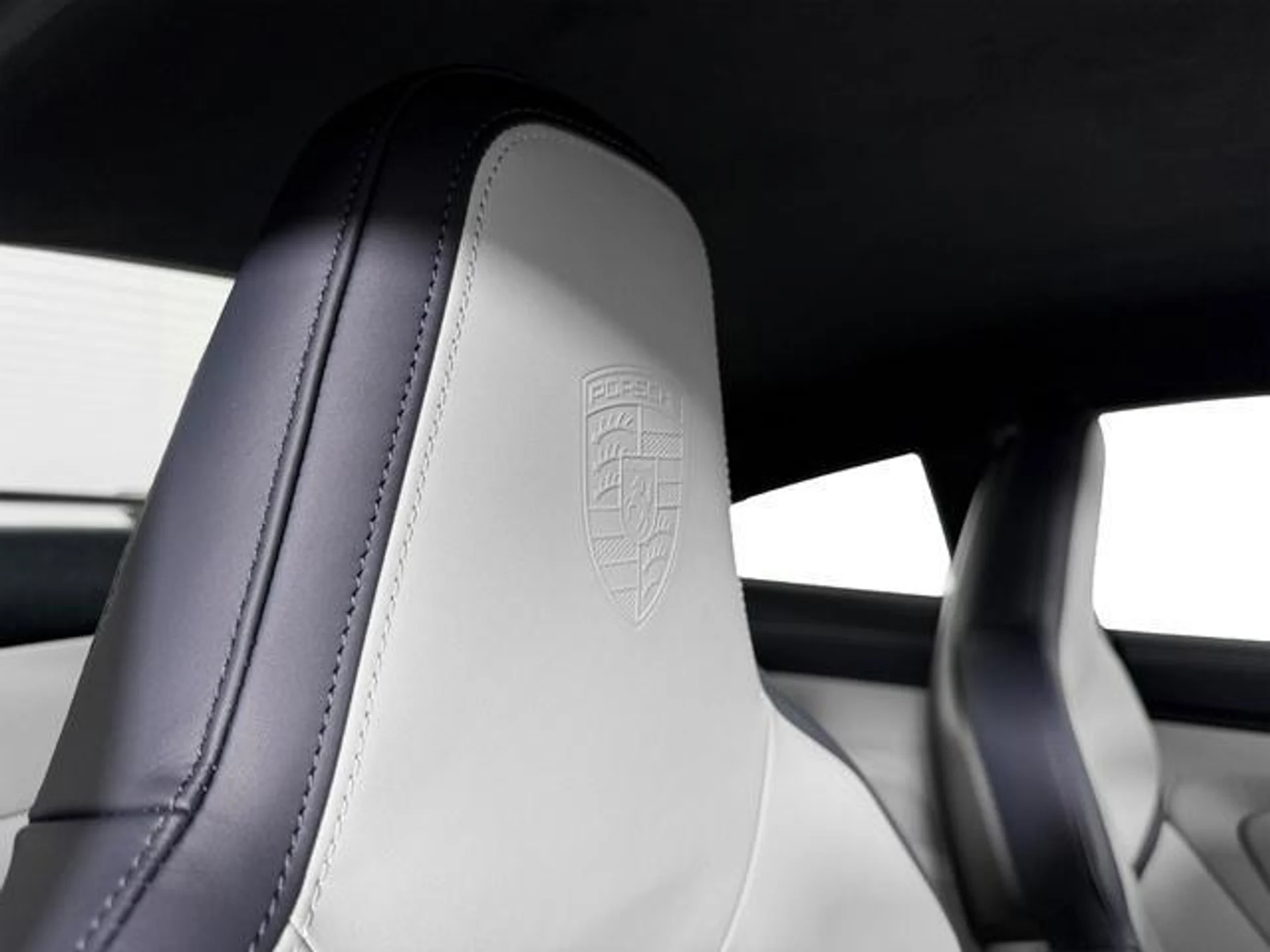 mph022_3851871322_0n_FL_3z54e52ih_X23vn_Bb_F_Qg_H9_Oc_de78e7b57e