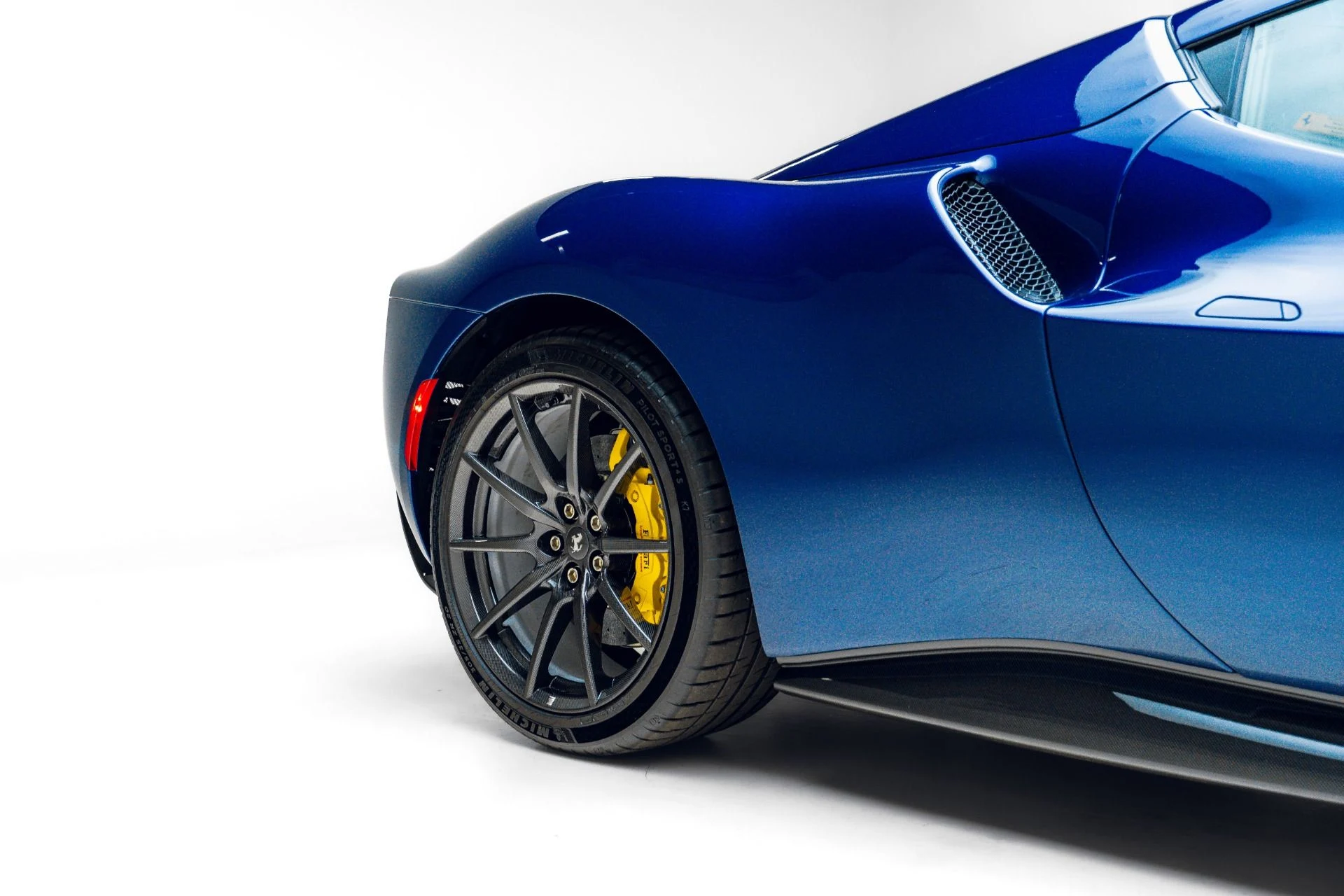 mph022_3853205192_Used_2024_Ferrari_296_GTS_1782242576_be8de727e3