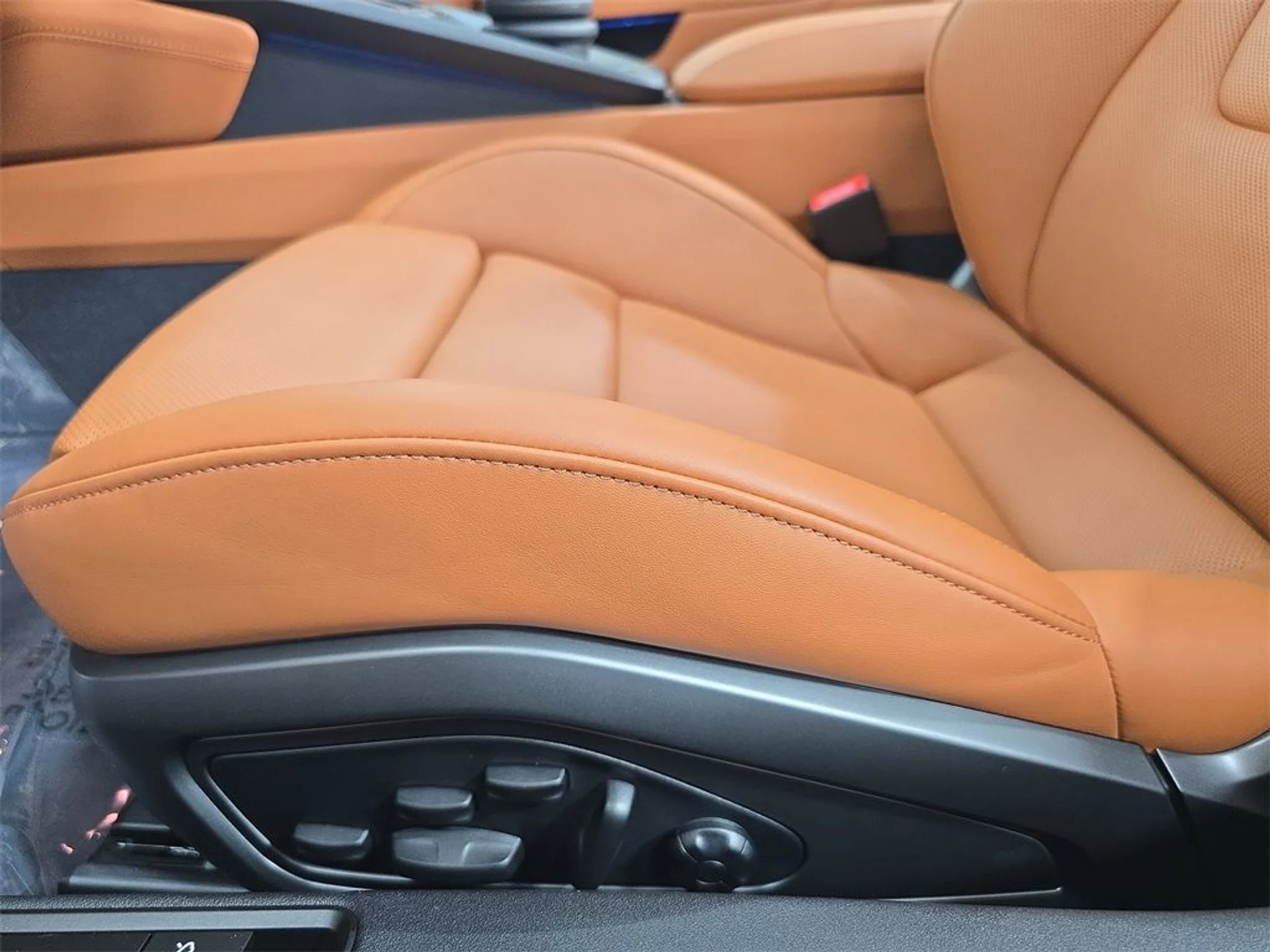 mph022_3856682177_208abdcbda20076b1aa33e984e78a2fd_26783b73a7