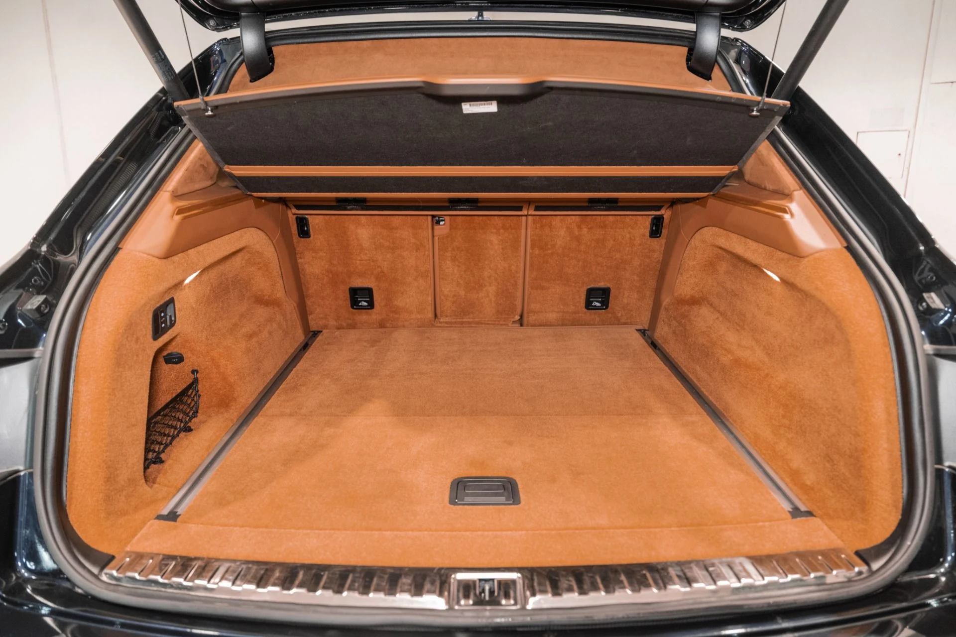 mph022_3859208049_Used_2020_Bentley_Bentayga_Speed_1771863926_579b69e50e