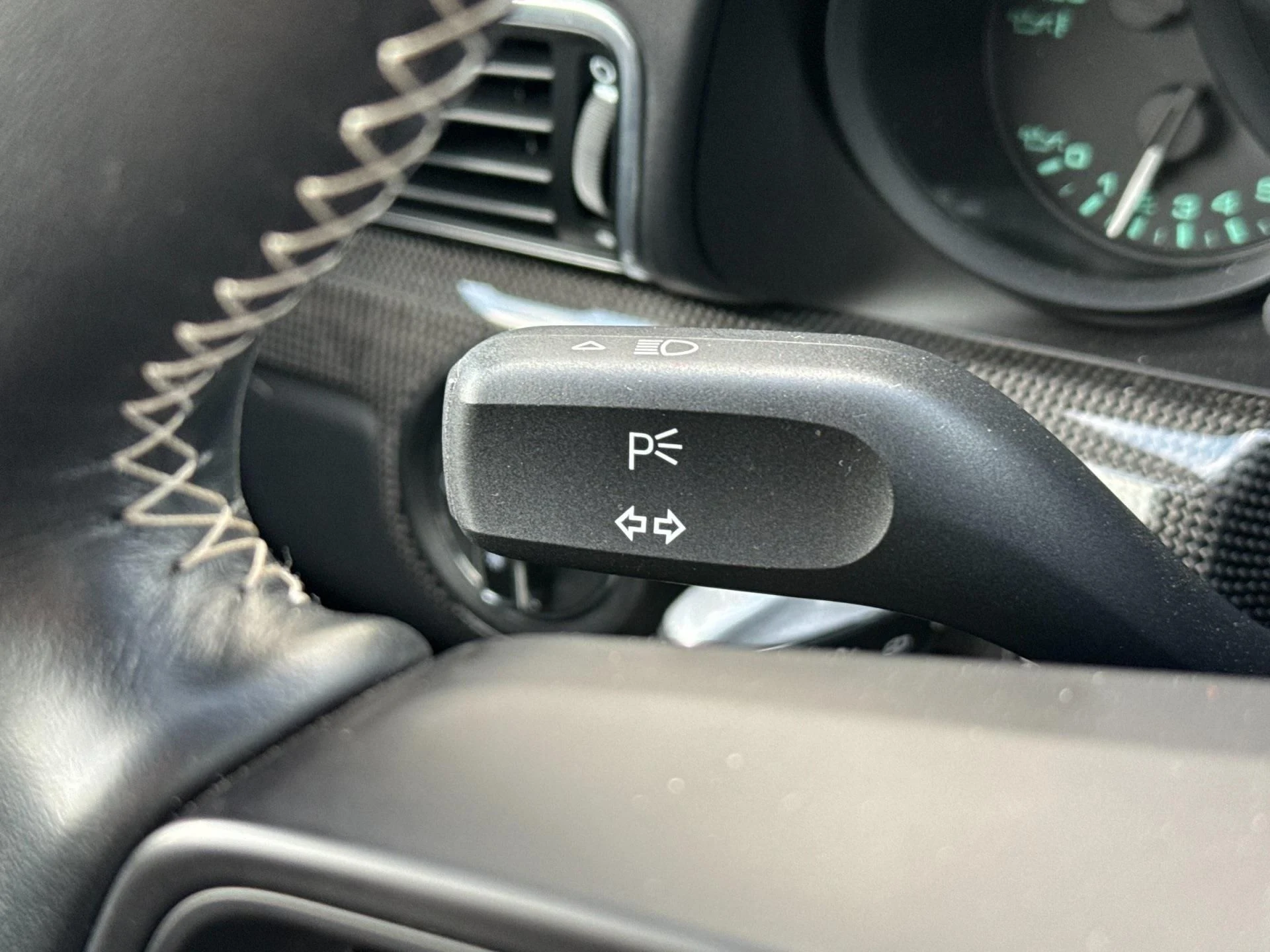 mph022_3864419487_Used_2016_Porsche_911_R_1769181326_6879082d7e