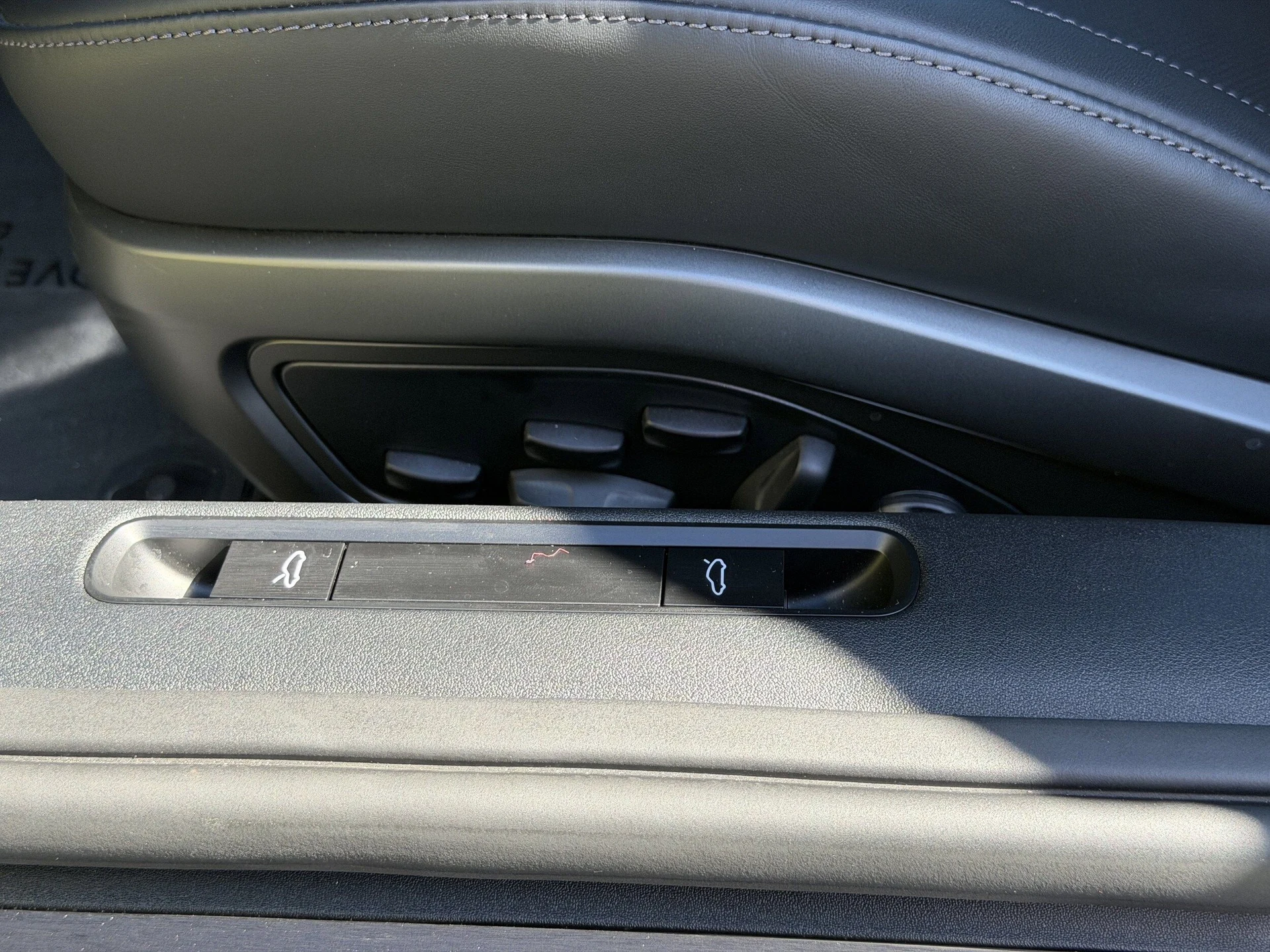 mph022_3875056240_ec9019bd76bd5f0a43fbaa8b14d123e9x_38f39ea814