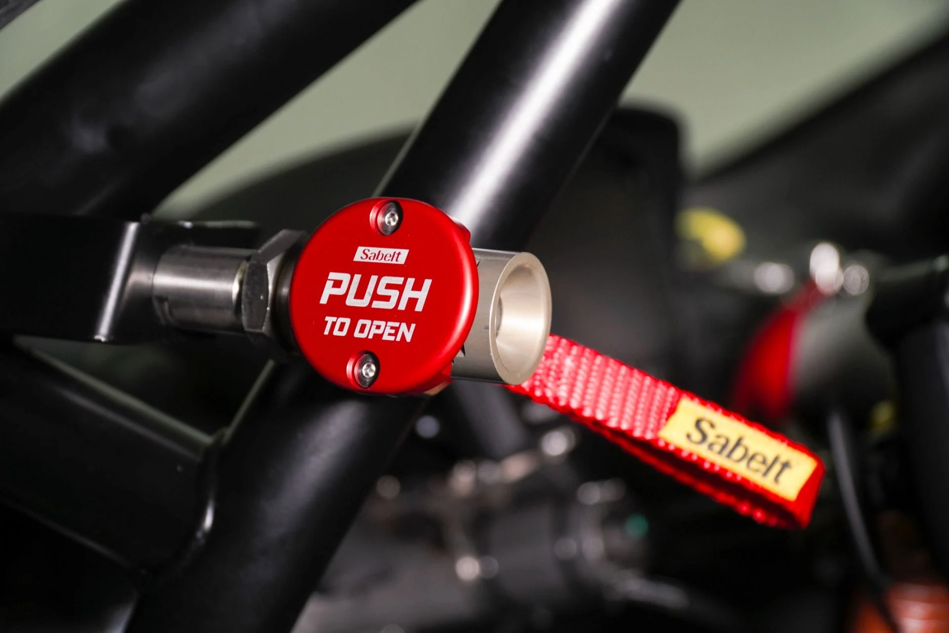 mph022_3876663497_Used_2023_Mc_Laren_Artura_Trophy_EVO_1775707442_ddc8f486a6