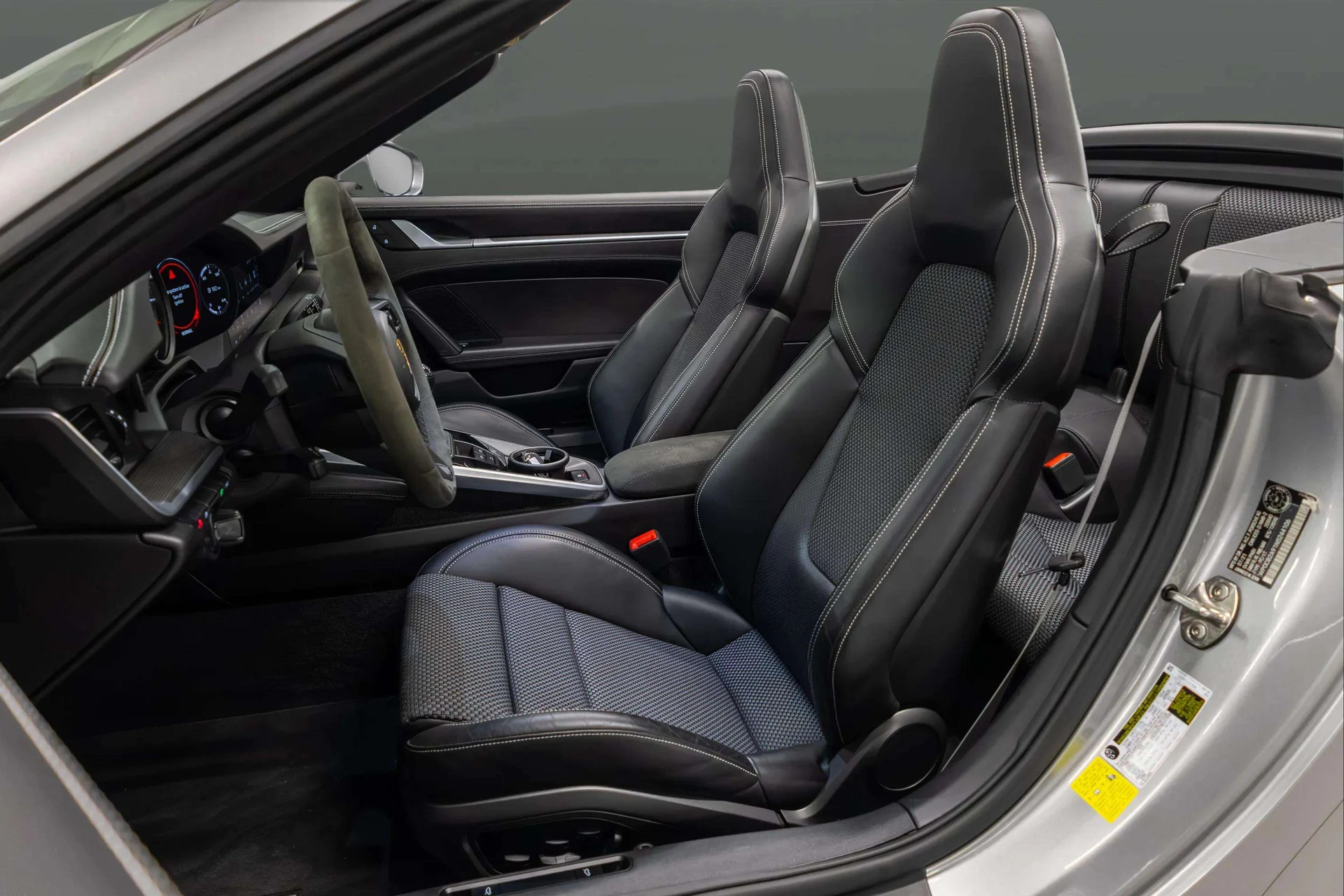 mph022_3876872736_a4e7e1bd_b42c_475b_8dc4_fd38f968960e_202220_Porsche2091120_Carrera204_S20_Cabriolet2028_WP_0_CB_2_A91_NS_24410629_23_e75e18f6b8