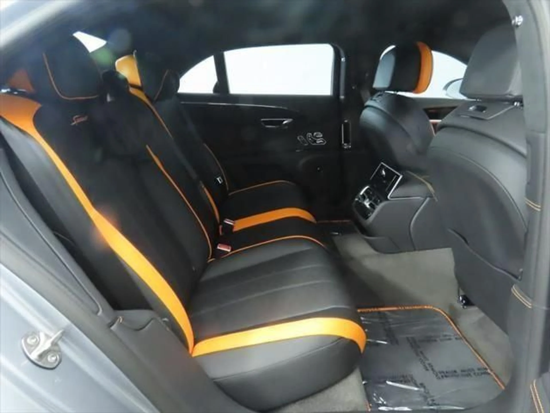 mph022_3878056991_used_2025_bentley_flying_spur_speedsedan_8119_23018472_23_640_8d540491f6