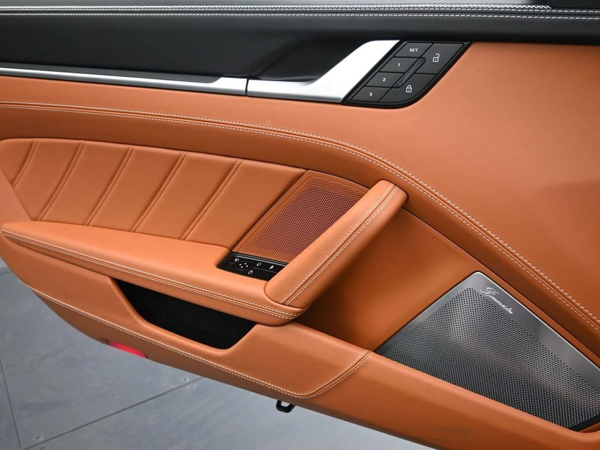 mph022_3880083098_be4ab4c0cd9389afb6bc7a0410b5704a_7fd8735913