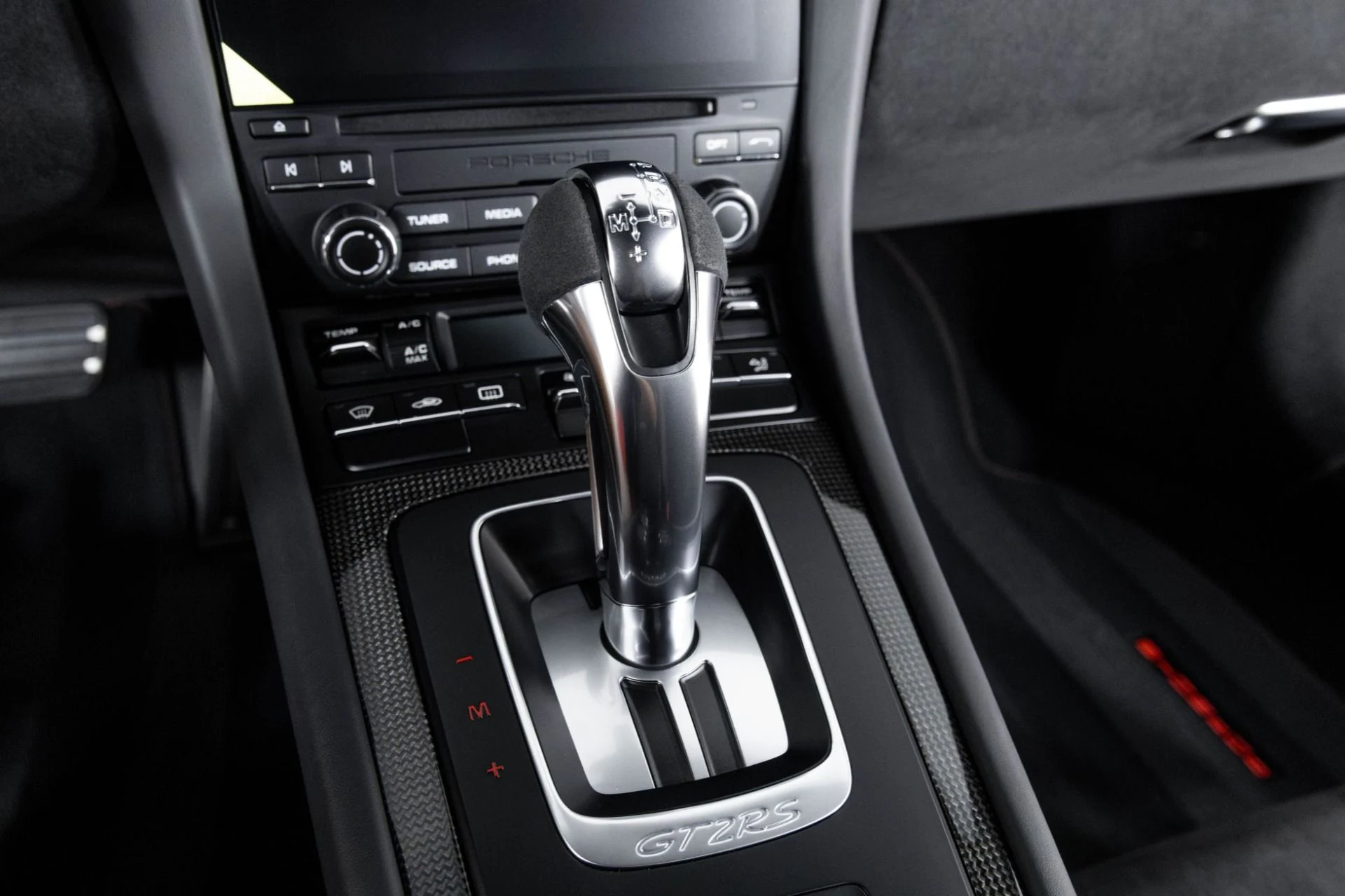 mph022_3888871001_Used_2019_Porsche_911_GT_2_RS_1761868474_f7219cee3c