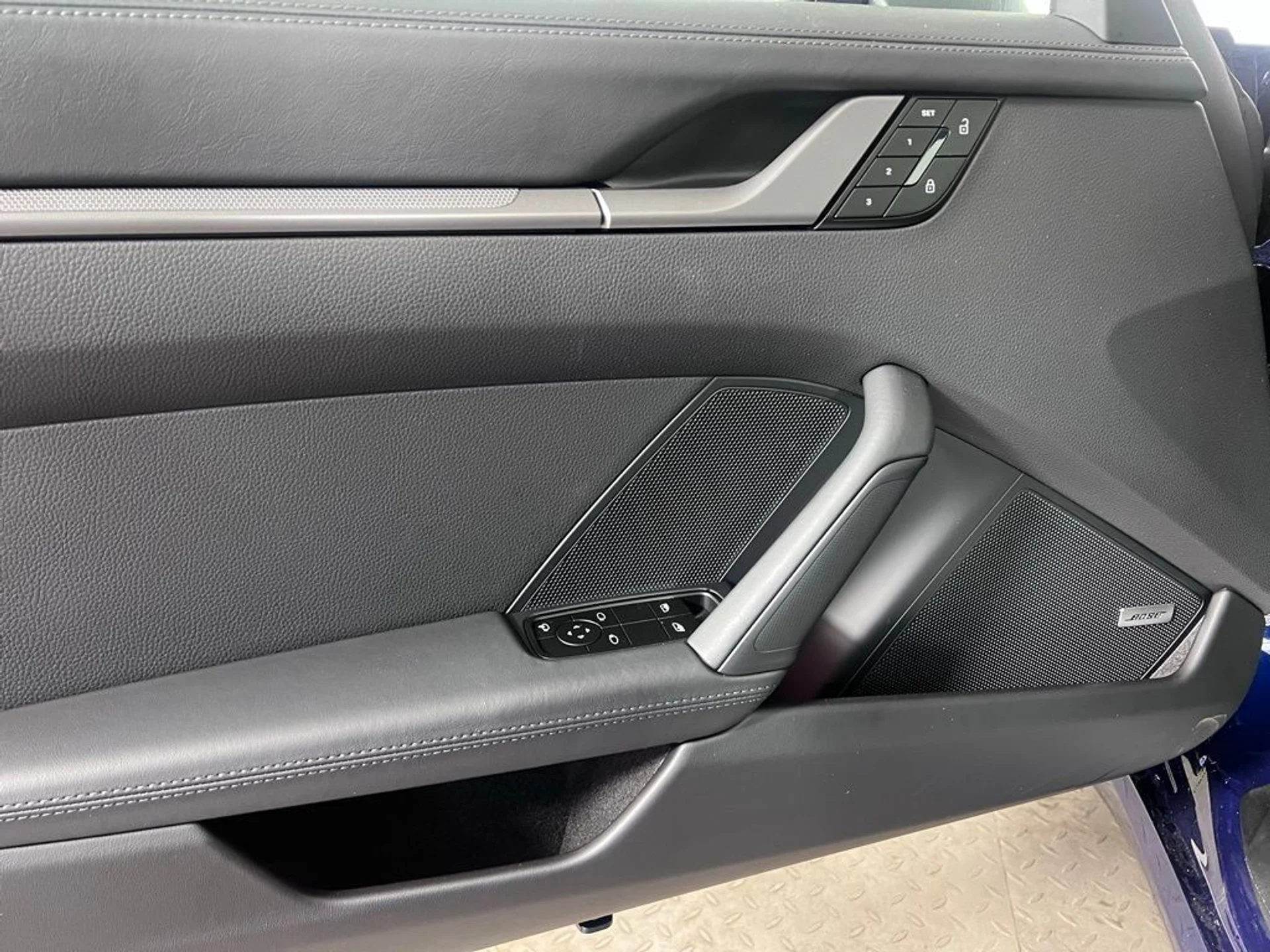 mph022_3901187183_7f3d54a2d4c82734232b02ff29884b69_87ade88681