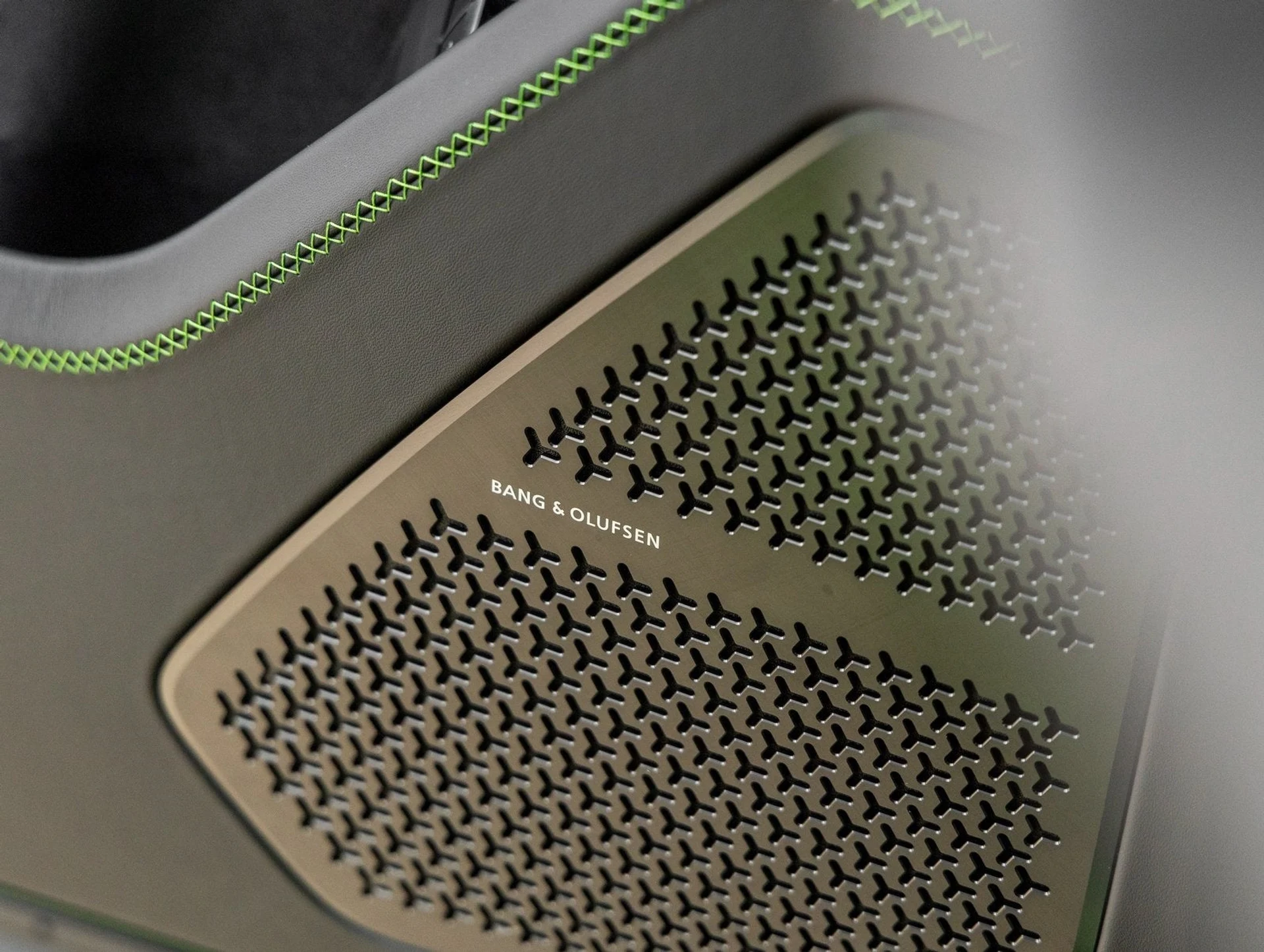 mph022_3915003663_23_8526ddf00a