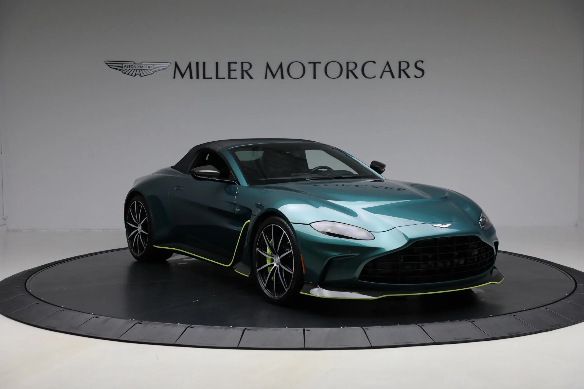 mph022_3920407687_Used_2023_Aston_Martin_Vantage_V12_efc60a5e5c