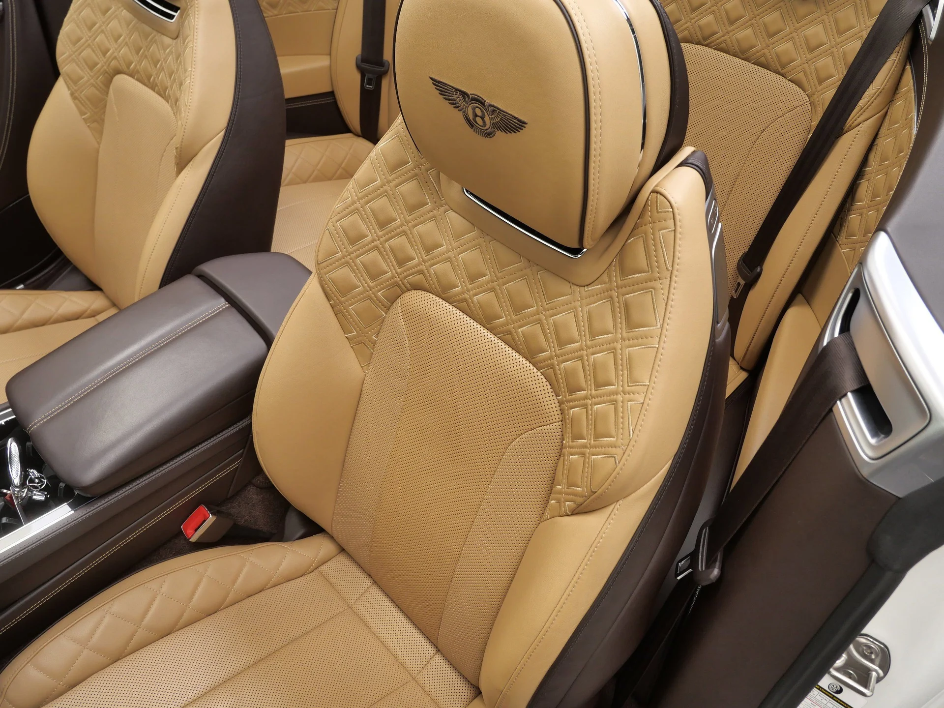 mph022_3925956715_9d6e84957c2aedaaa09d9834bb7317a5_9b0e98e17b