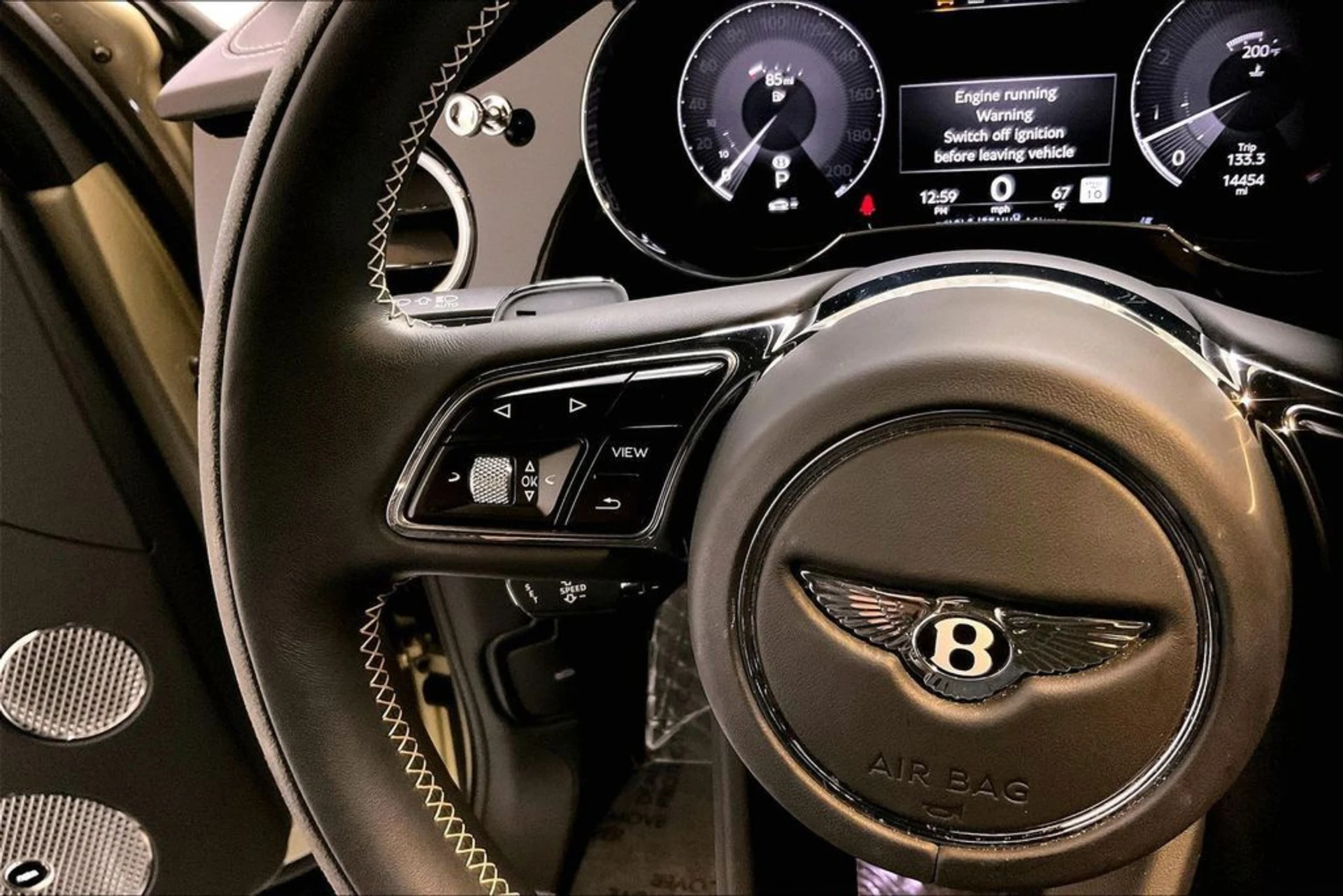 mph022_3927301919_588871b01c28b17b756feef2c31731bdx_32ee00349a