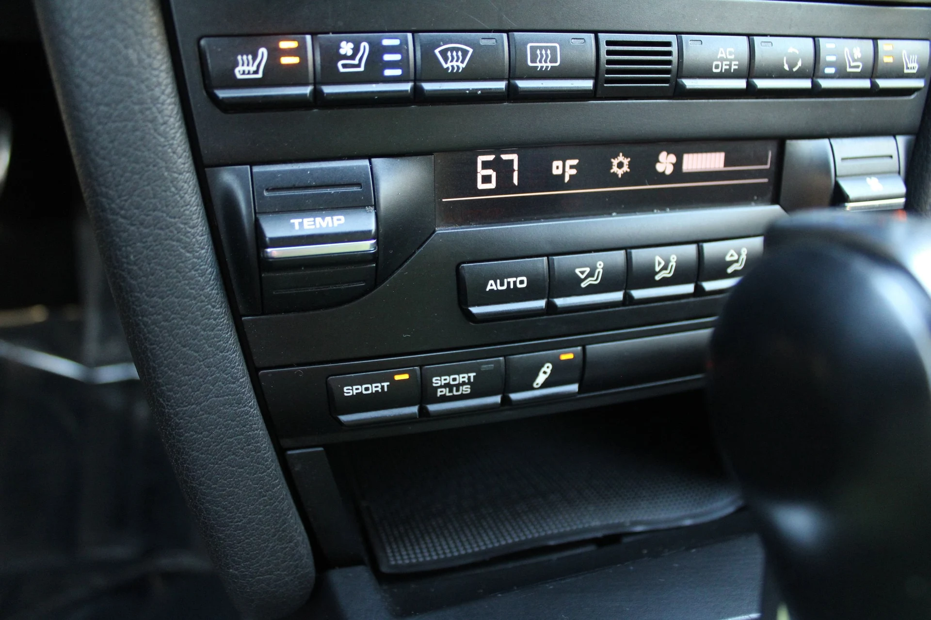 mph022_3940538663_7f26889123cd6268f8ced7fc057a38b9x_3816fbe601