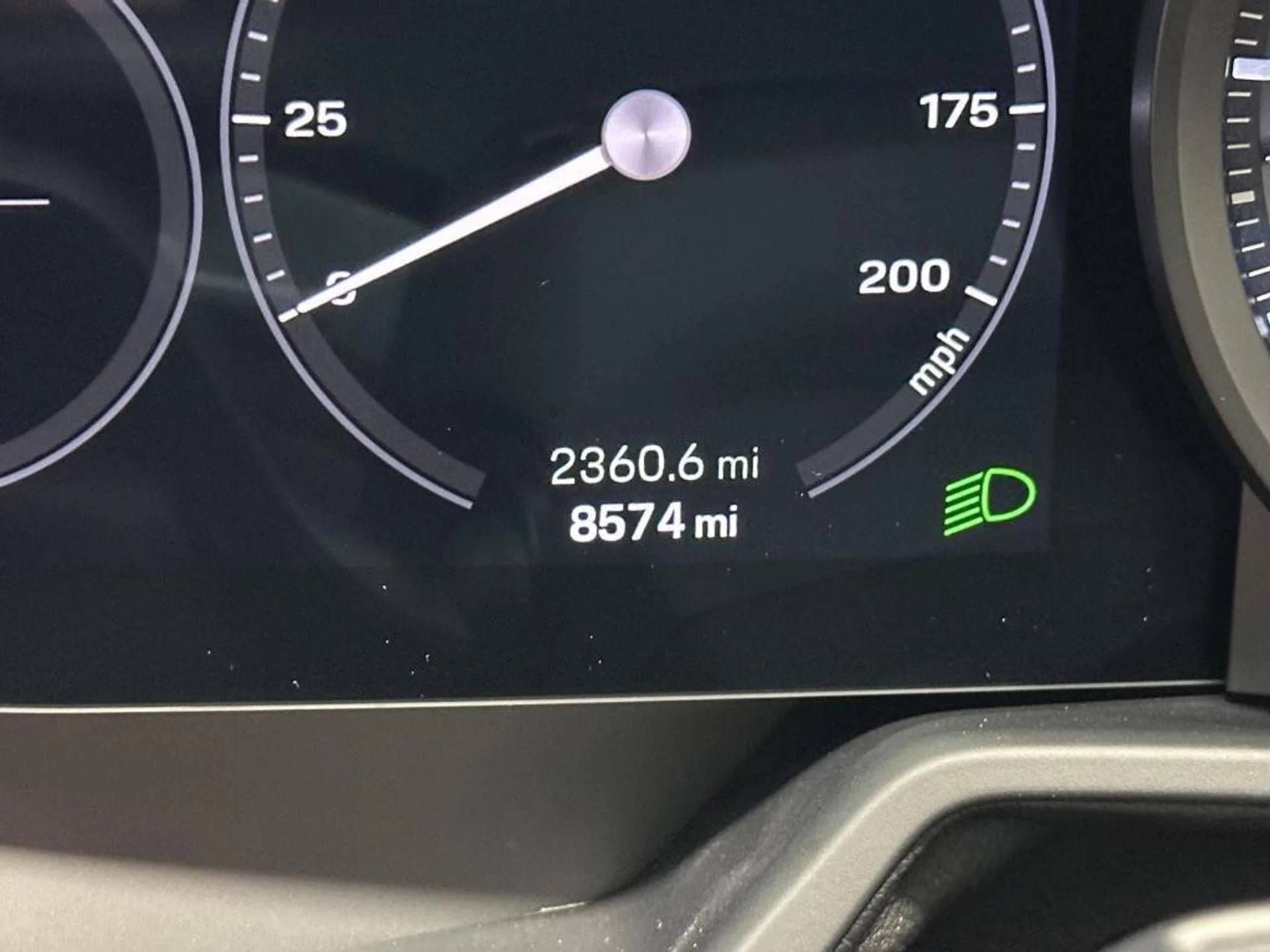 mph022_3951498458_R6dh4_Gzcm_GY_Dgn_sf_Vf_I7_42_JCA_e22a60e84f