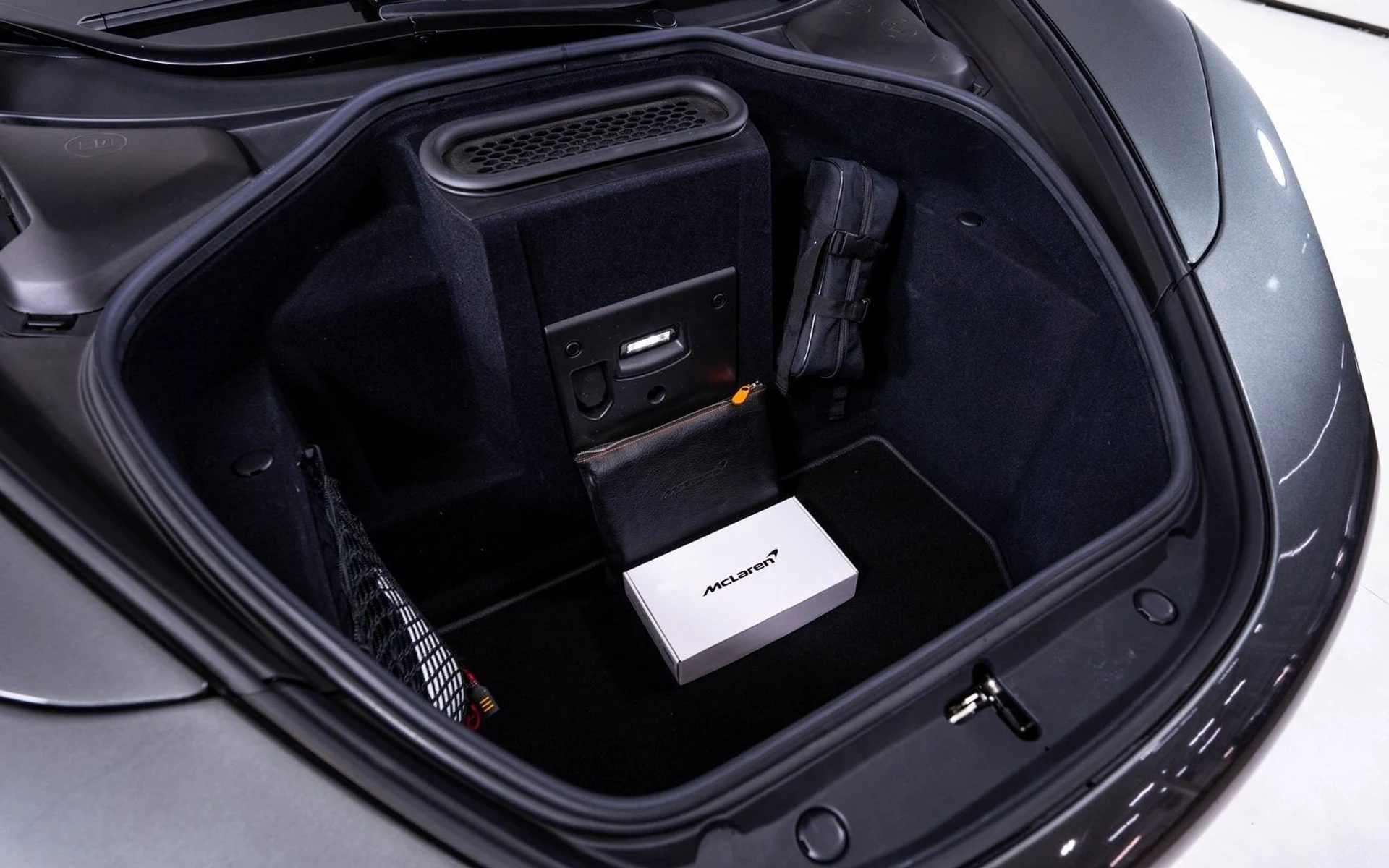 mph022_3958209082_cec27469027b9022bf53d5ad97576c9ex_7af7472efb