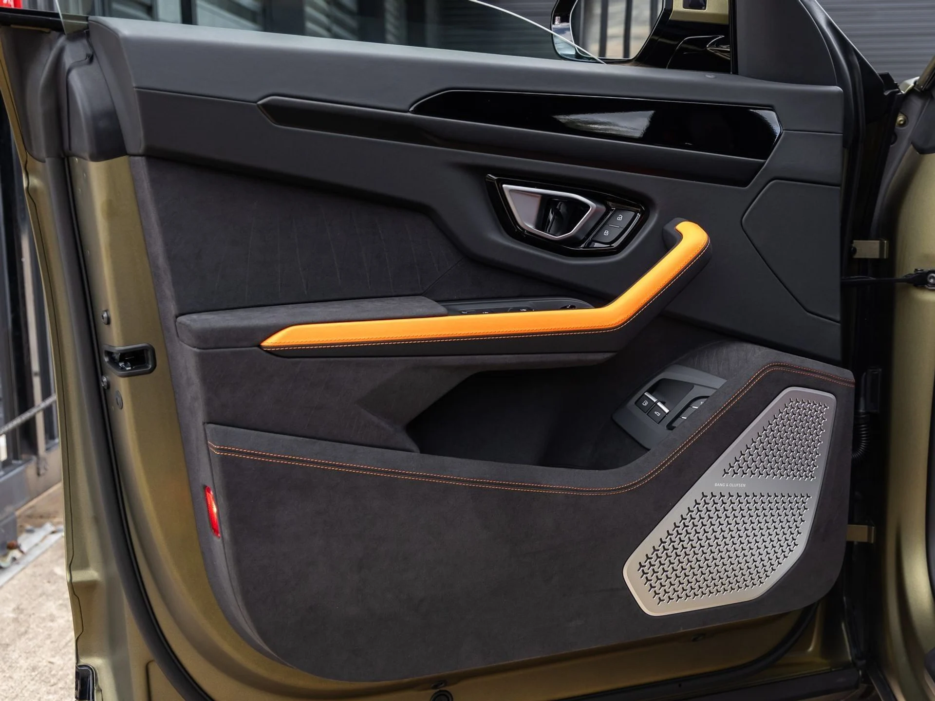 mph022_3969602633_23_3af9535793