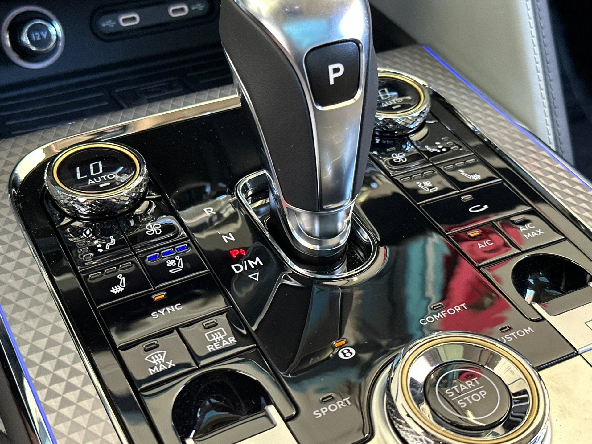 mph022_3980554359_New_2025_Bentley_Flying_Spur_Speed_1760603944_01437edfe6