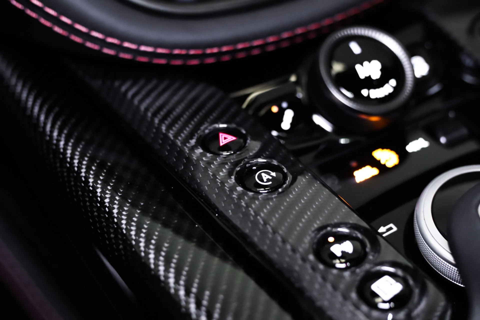 mph022_3987898713_Used_2023_Aston_Martin_DBX_707_1744811574_1117bda822