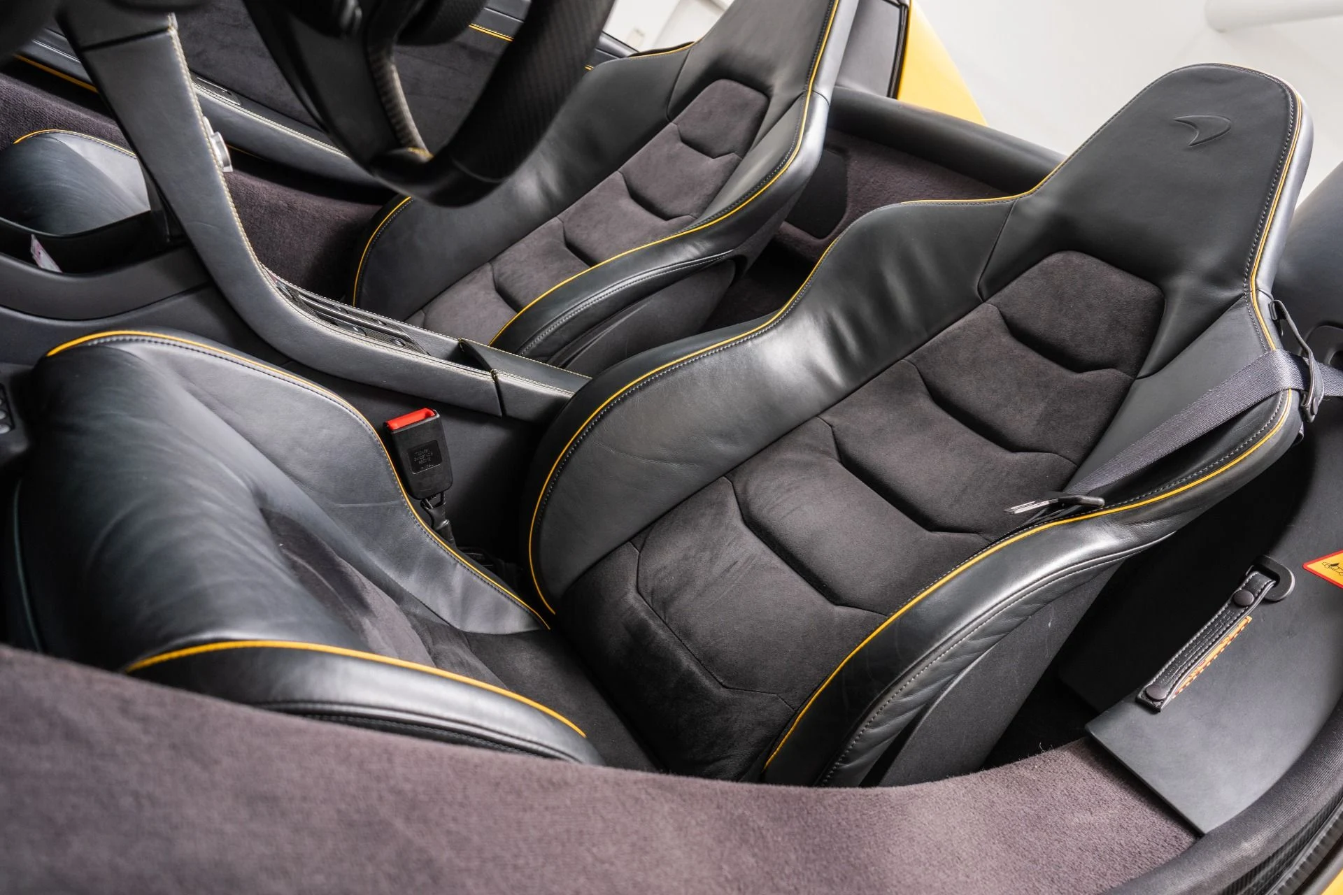 mph022_3990126172_Used_2015_Mc_Laren_650_S_Spyder_1790194559_0c9eaba2ca