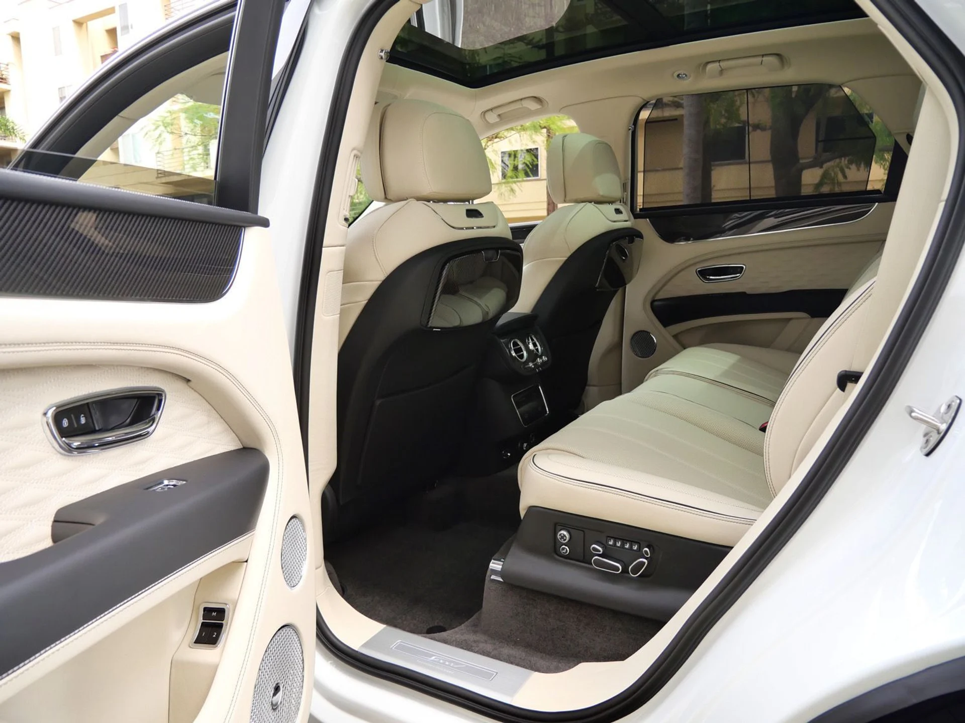 mph022_3991343229_6592c8c8710bef8d67967c90888c864cx_f19dd4c484