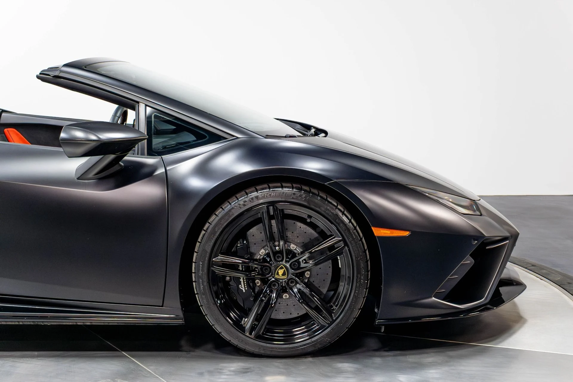 mph022_3998830141_Used_2021_Lamborghini_Huracan_EVO_EVO_Spyder_1780949077_0859b269aa