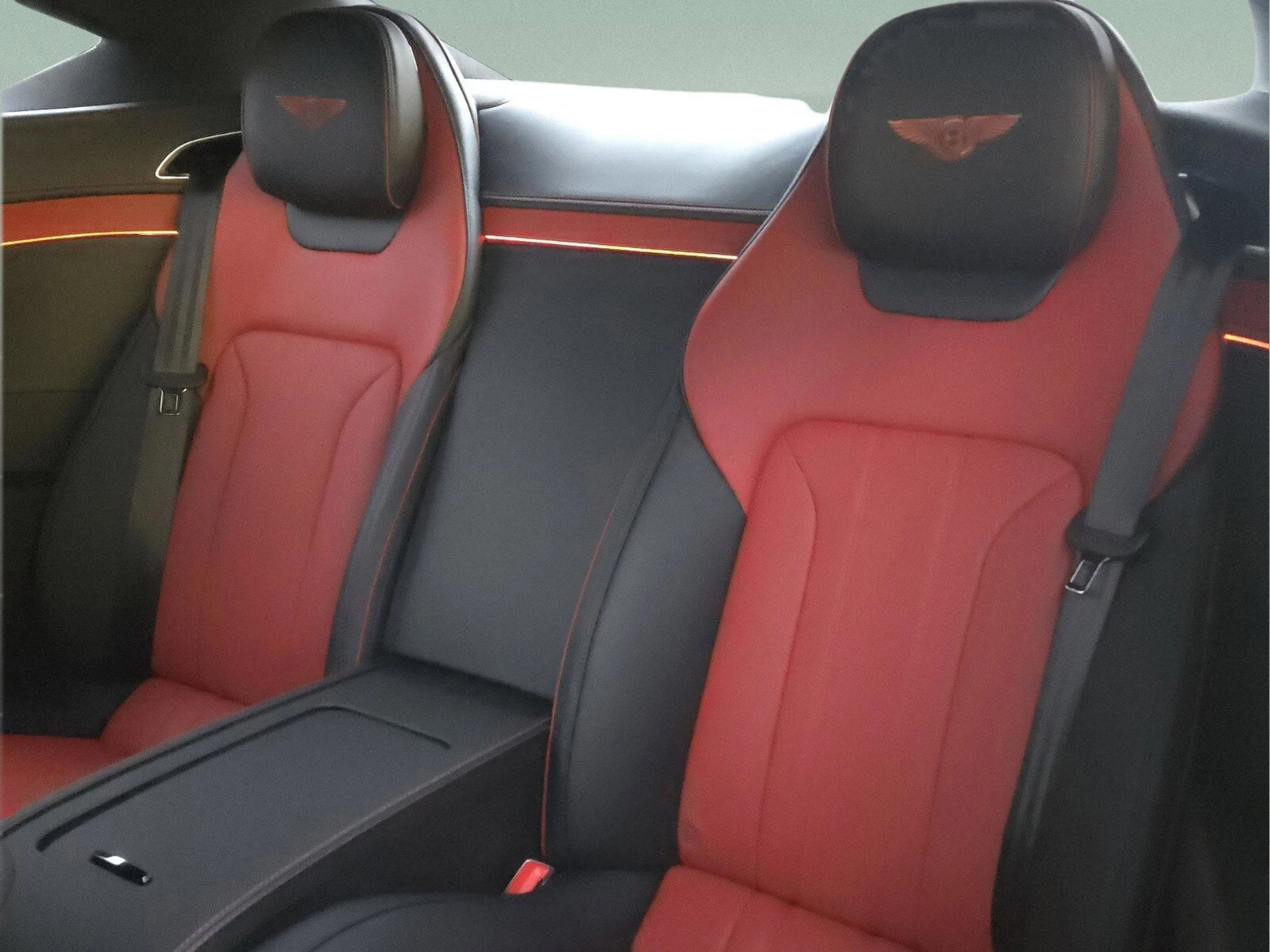 mph022_4000820212_f093ecb6c4c7fb63c92157b9d0fc2e2ax_4bdf95d5ab