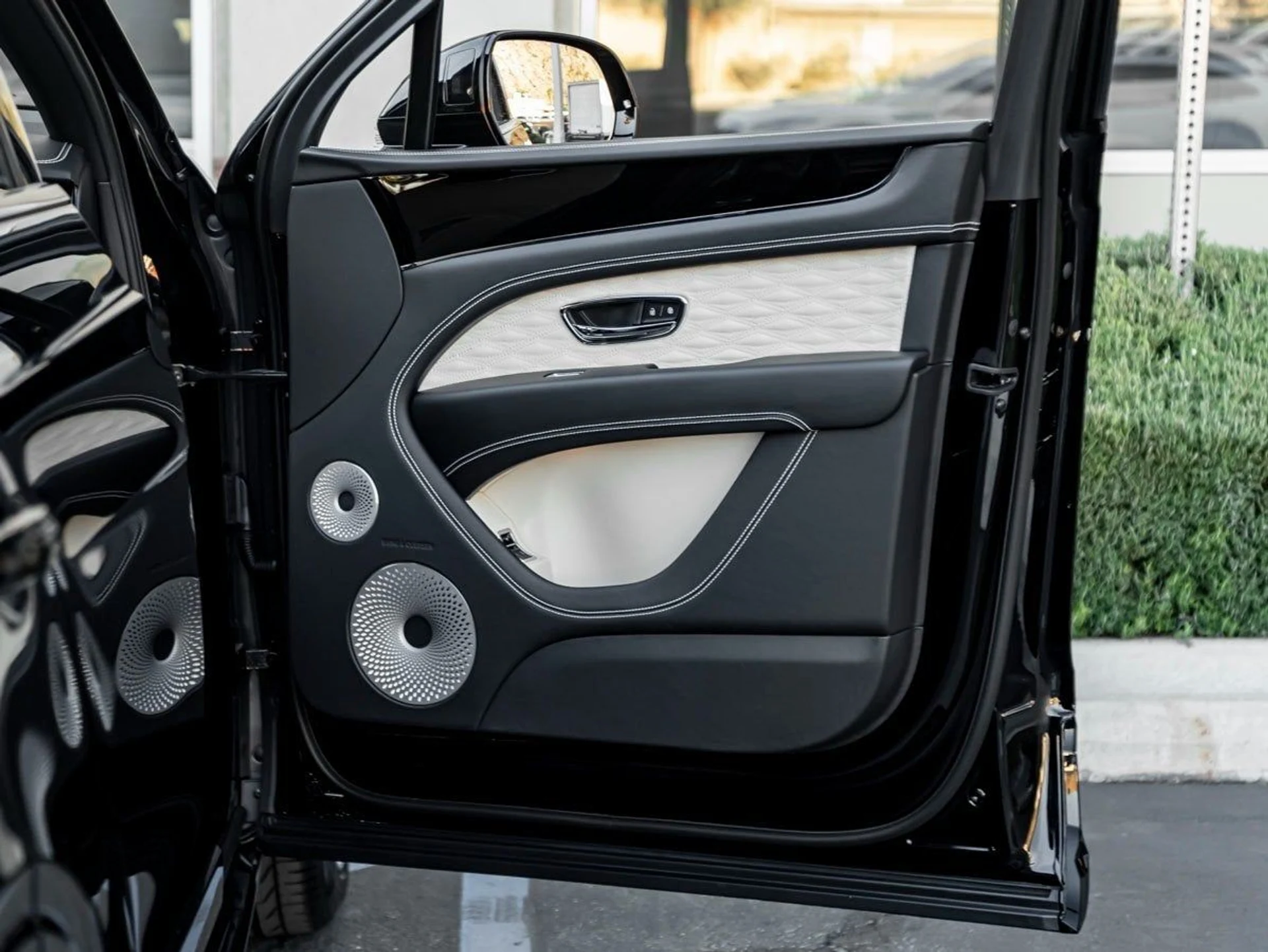 mph022_4001194291_23_12c4b7bdcc