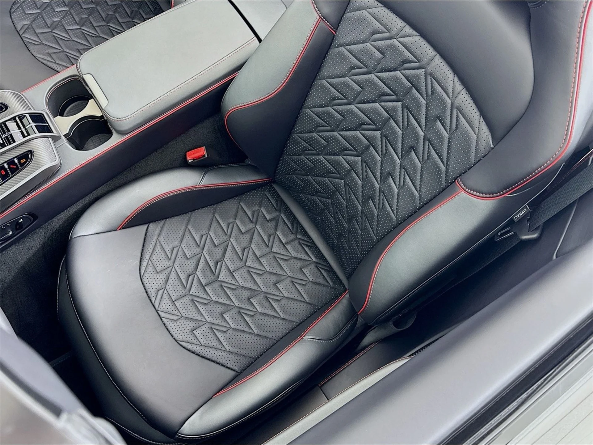 mph022_4014901412_065f28dad25ba150c6f35fb7b76db6a3x_927a794ae3