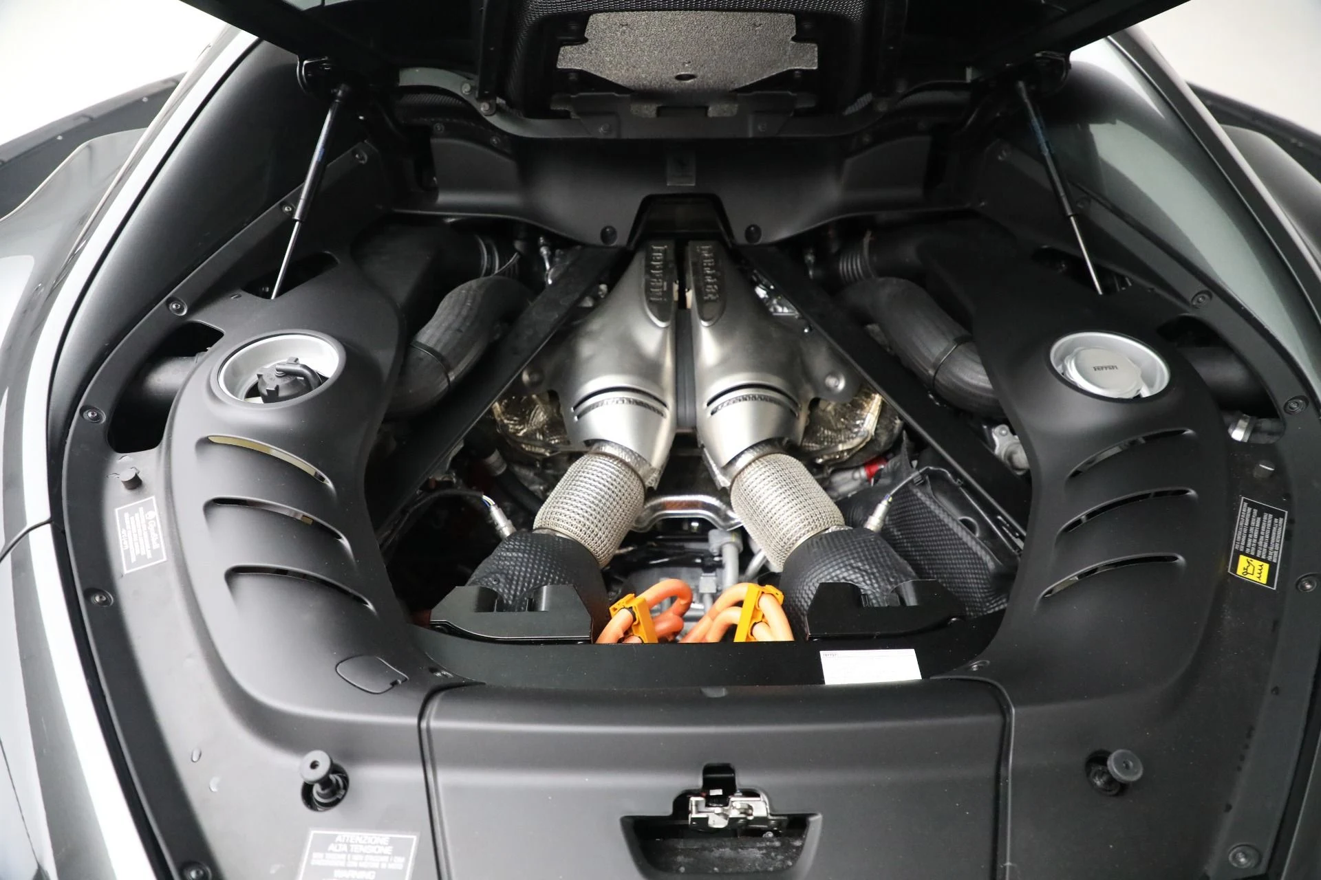 mph022_40172496_Used_2023_Ferrari_296_GTB_ea0029826f