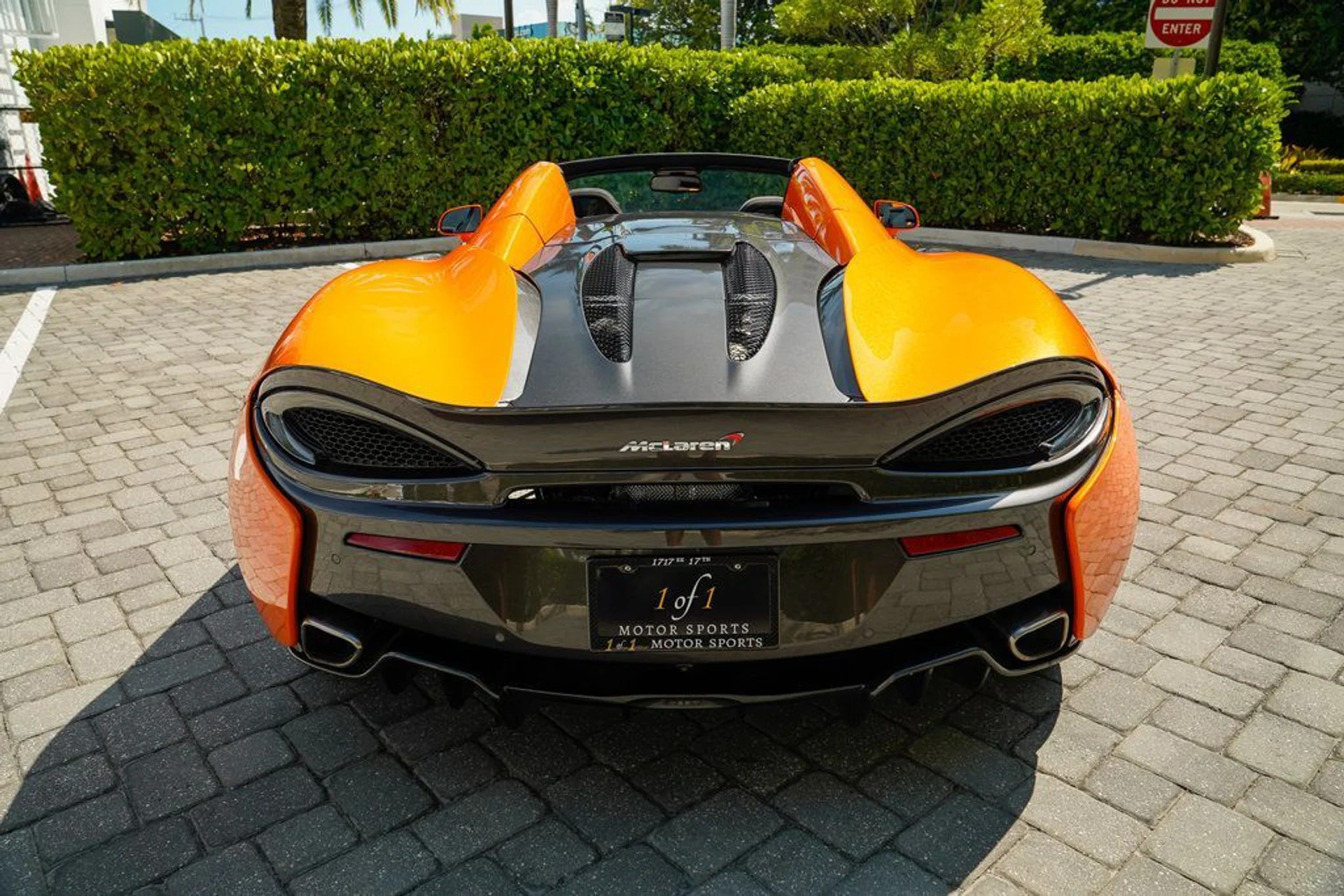 mph022_4019654742_used_2018_mclaren_570s_spider_14354_22891400_23_1024_02642d583a