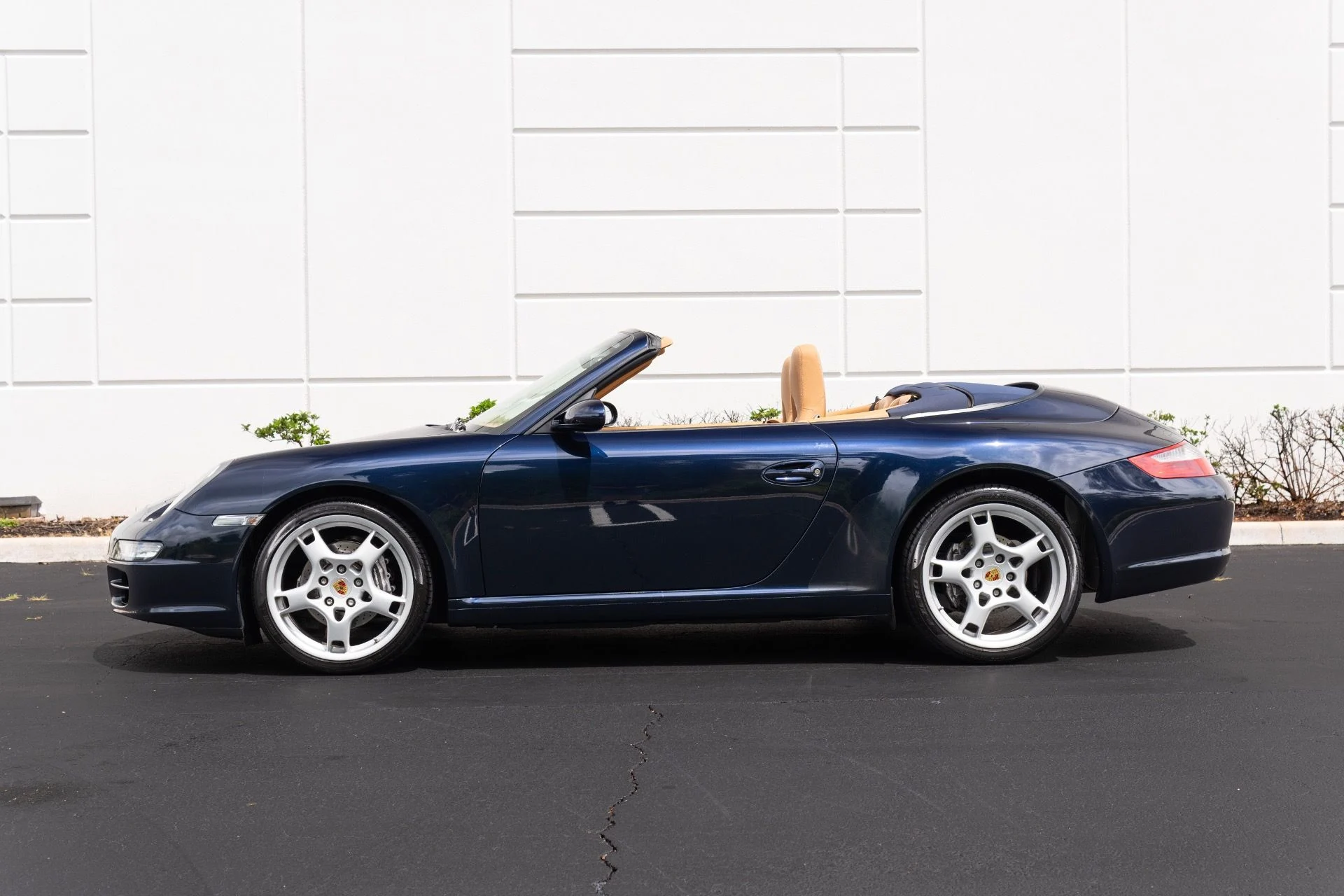 mph022_4019906166_Used_2008_Porsche_911_Carrera_1777990677_dd6340e854