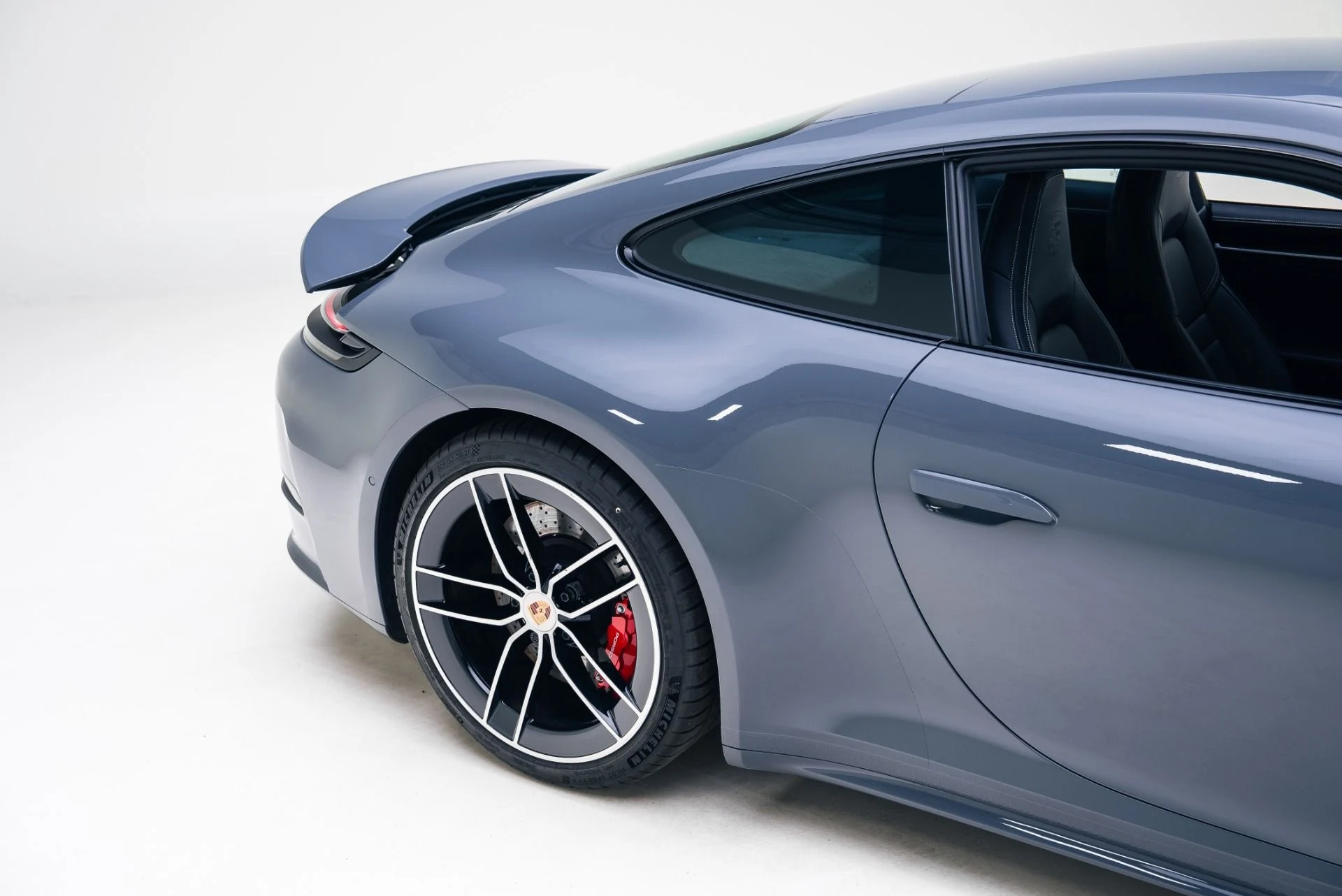 mph022_4020864064_Used_2025_Porsche_911_Carrera_S_1767146982_29182c79a5