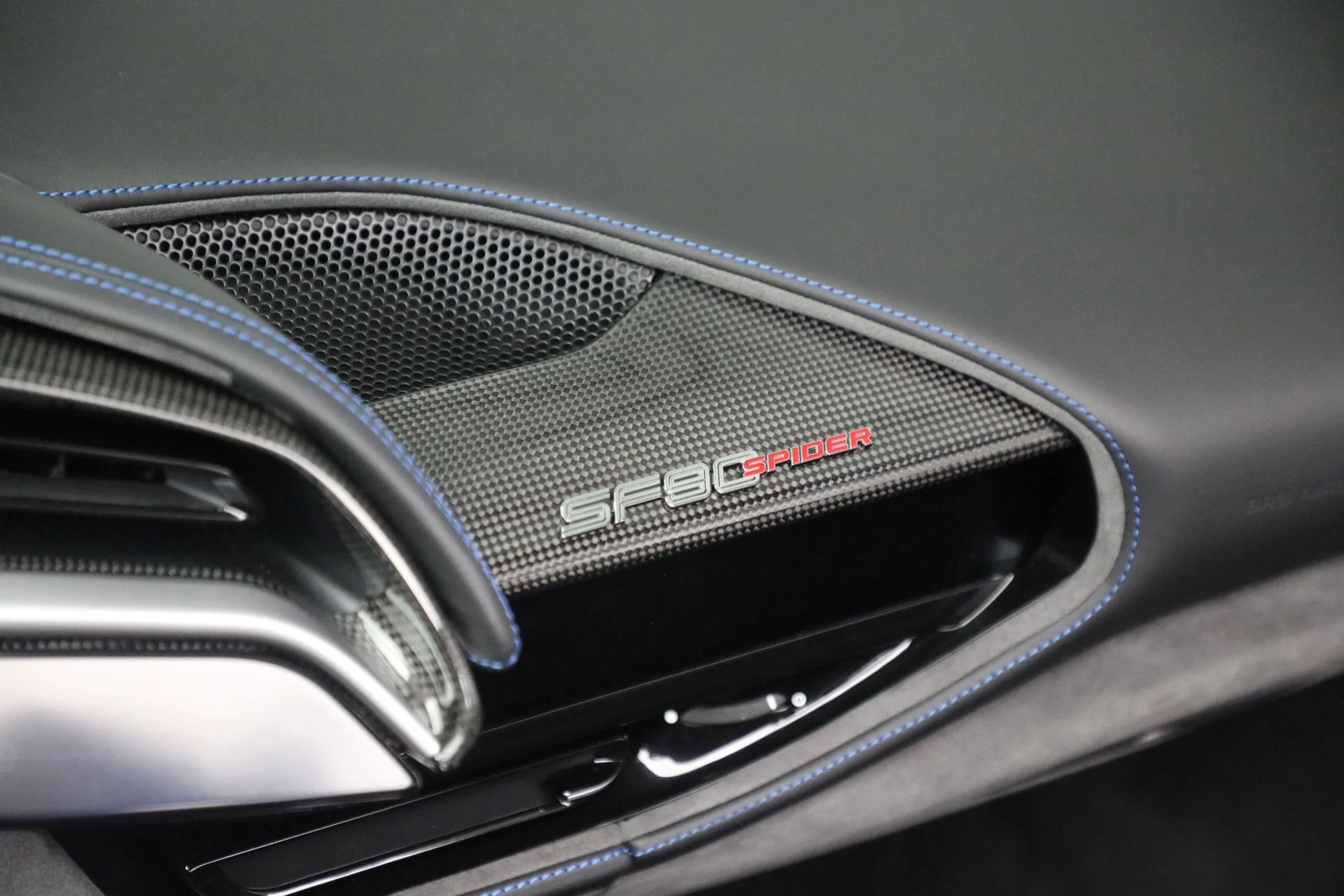 mph022_4021873220_Used_2024_Ferrari_SF_90_Spider_8eb777358b