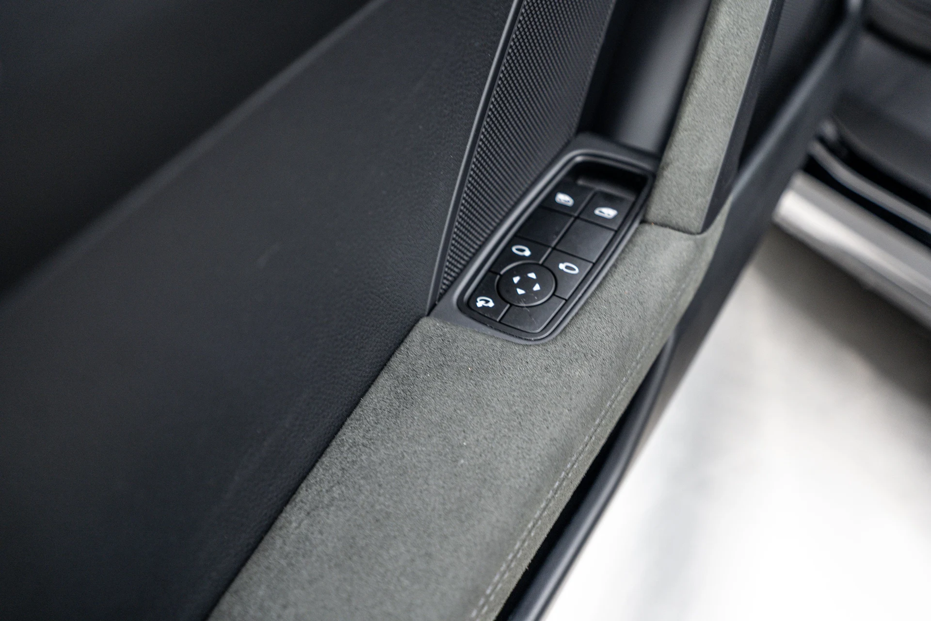 mph022_402986879_9de99aaeeef6131ef2cbc1ad76e7f0cd_8eab54666b