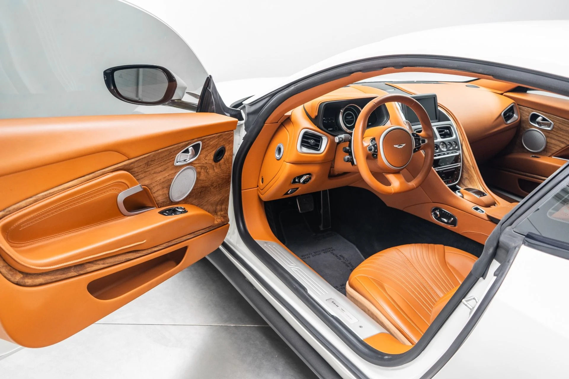 mph022_4032852283_Used_2018_Aston_Martin_DB_11_V8_Very_Low_Miles_Comfort_Pack_Bright_Finish_Pack_1779207393_4e446d6084