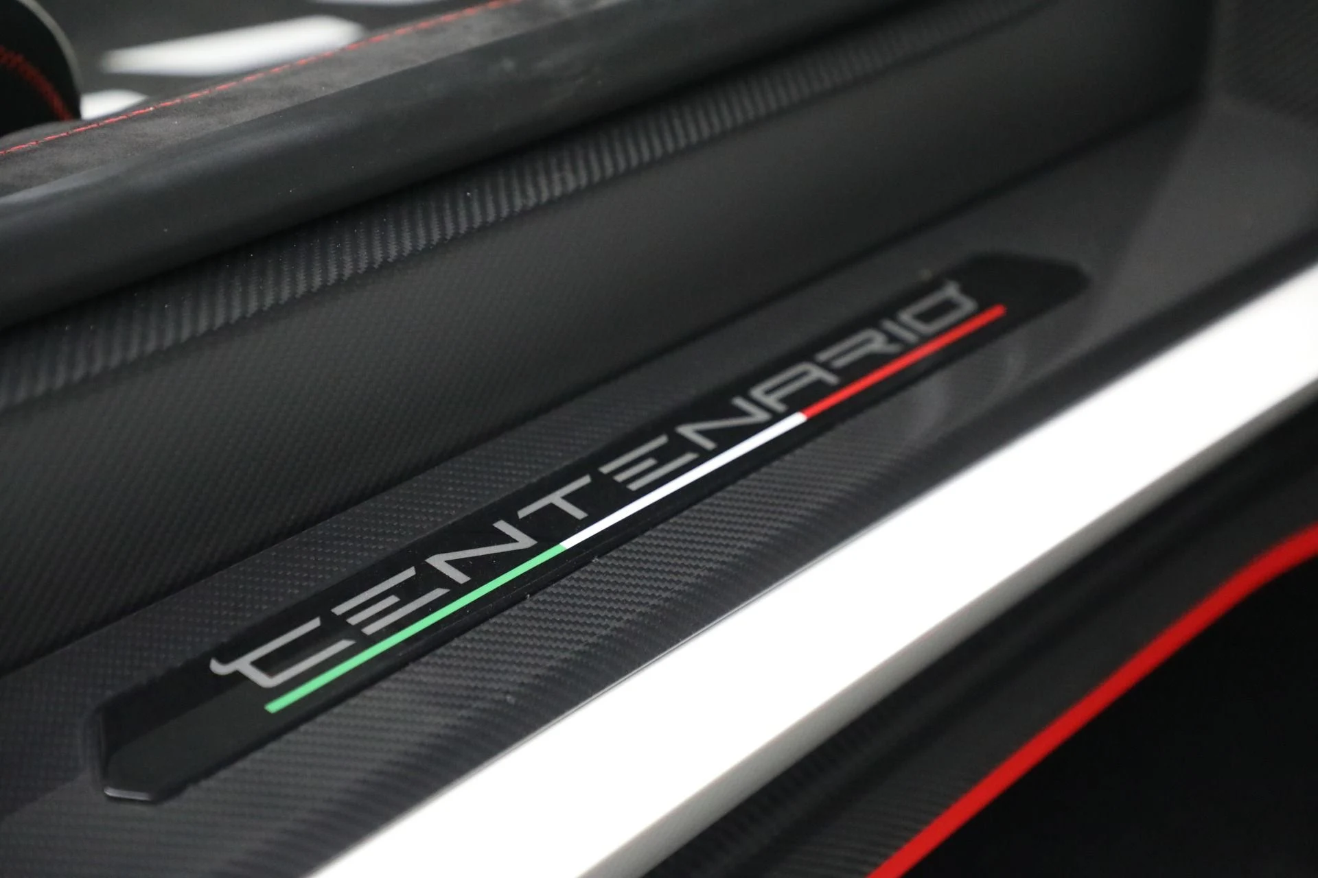 mph022_4034442743_Used_2017_Lamborghini_Centenario_Roadster_1778176880_162dc7fd48