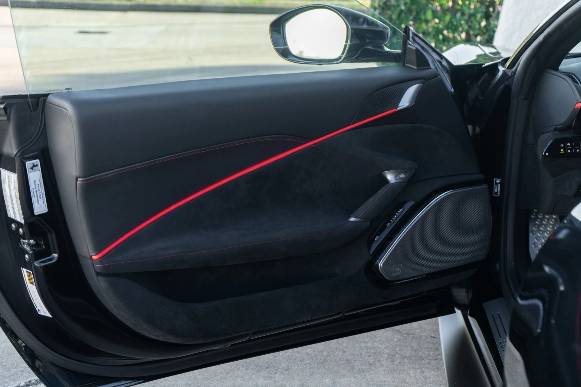 mph022_4034610369_Used_2023_Ferrari_Roma_1772236183_0952e352bc