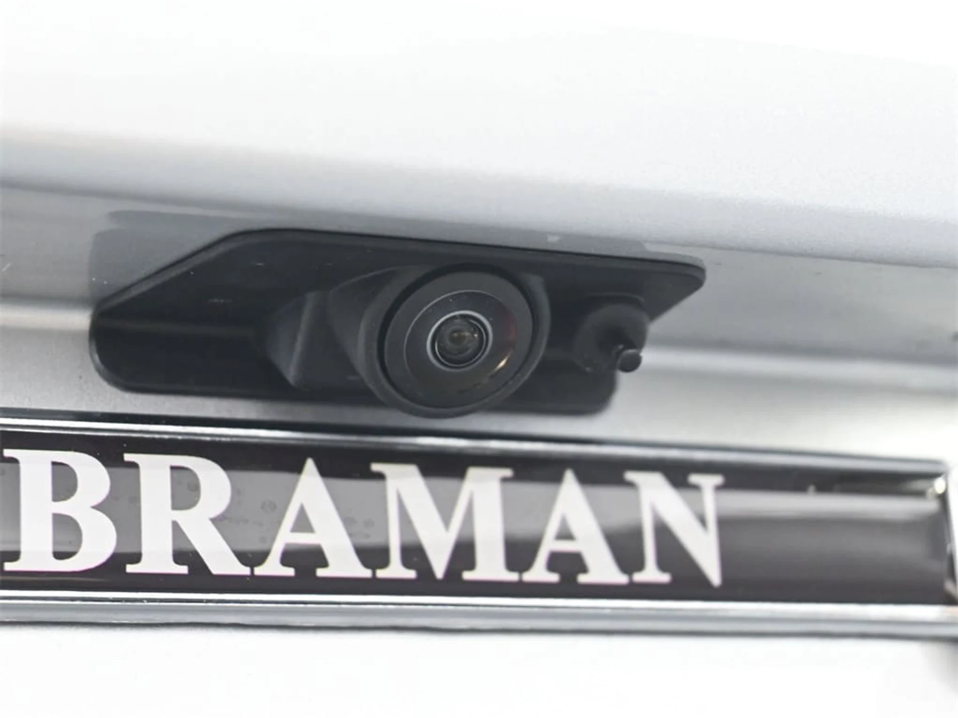 mph022_4037535604_e7b5a7d660770cef32387f8b169f445cx_5a3fd6bbc6