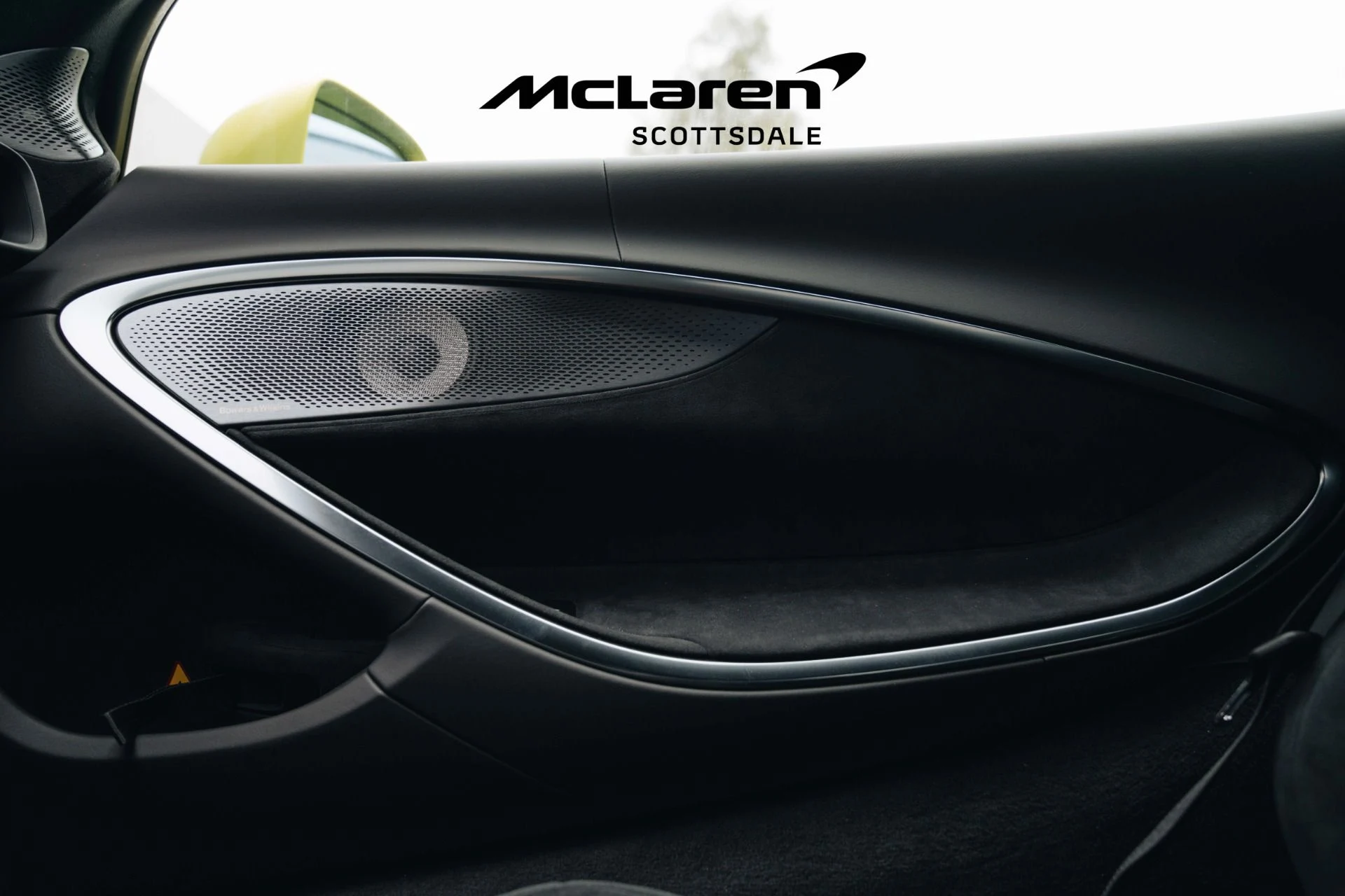 mph022_4039430688_Used_2025_MCLAREN_ARTURA_1738446546_7d8d2d03f4