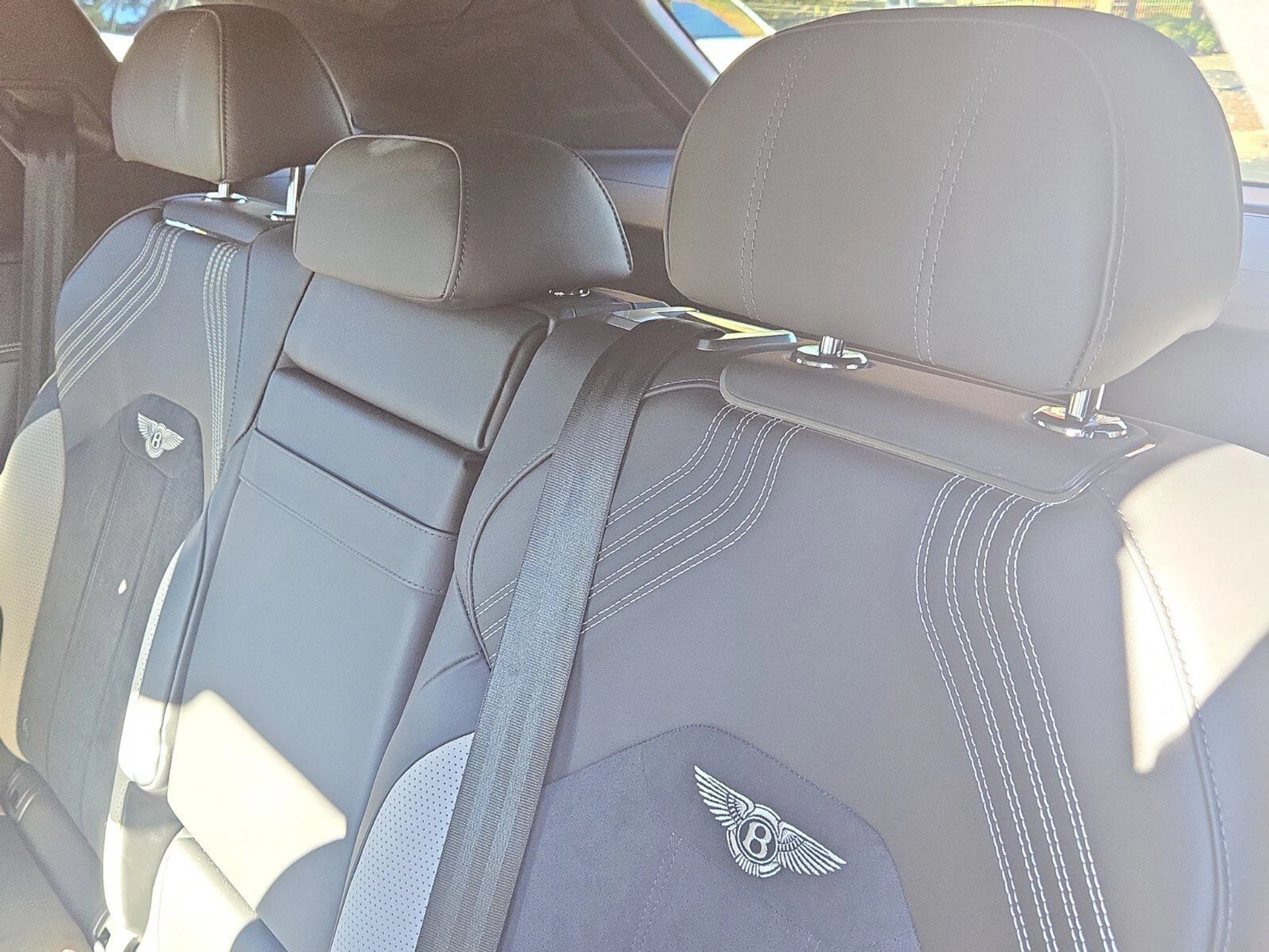 mph022_4042416200_b016ac8218026b9c01629449a56cace9x_33fcfa7a51