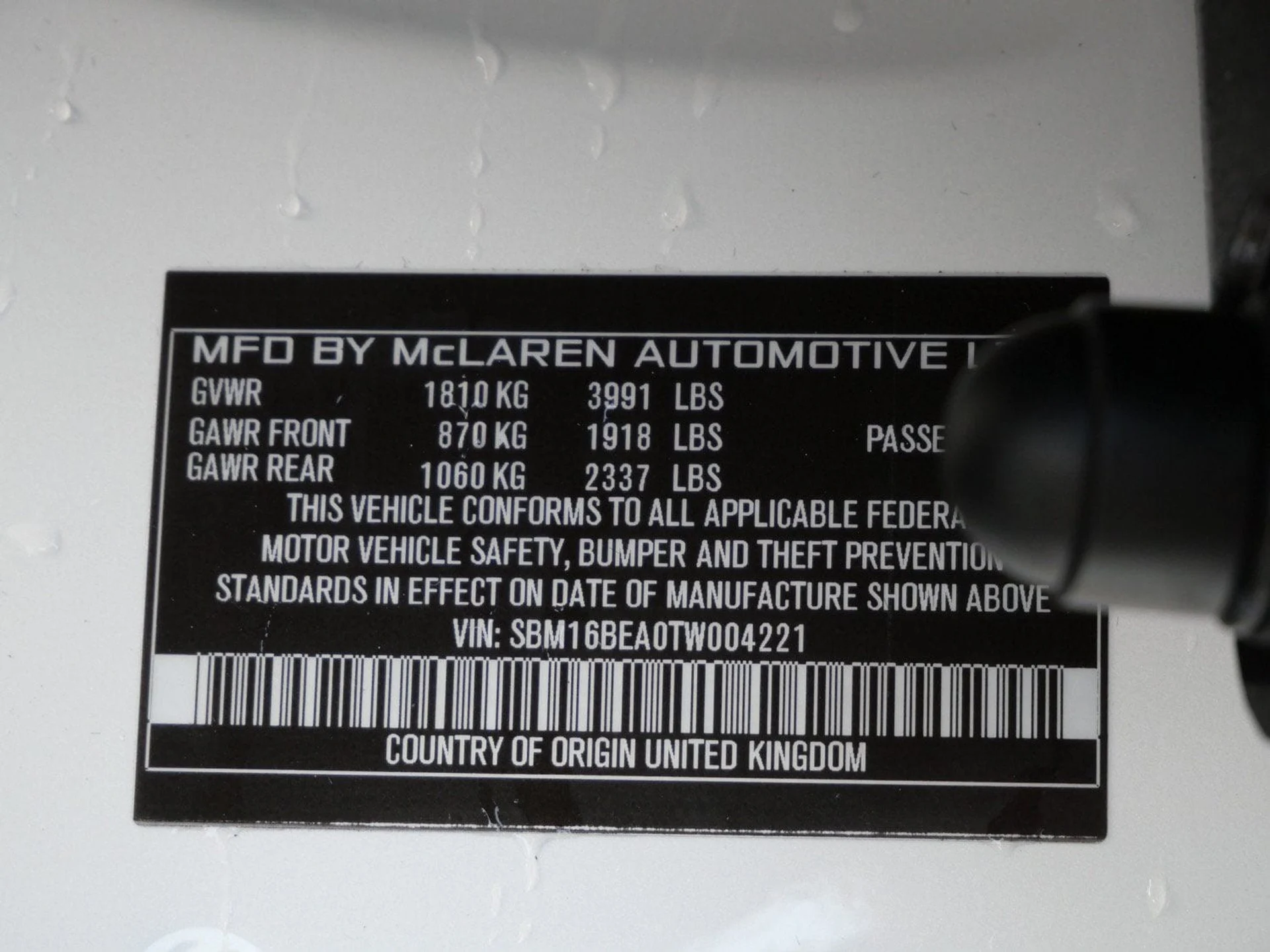 mph022_4048785507_380e0a04ec5a10f6f50352697c80e47dx_8774f6968a