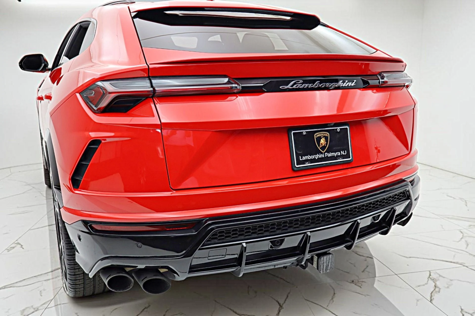 mph022_4051681845_Used_2020_Lamborghini_Urus_1fa208b54b
