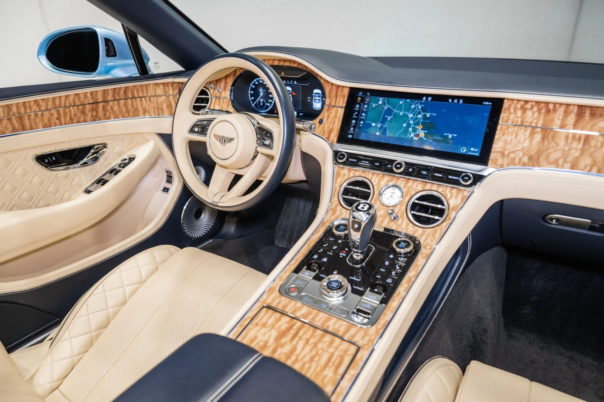 mph022_4053140427_Used_2023_Bentley_Continental_GTC_V8_1772126417_33b6c9c871