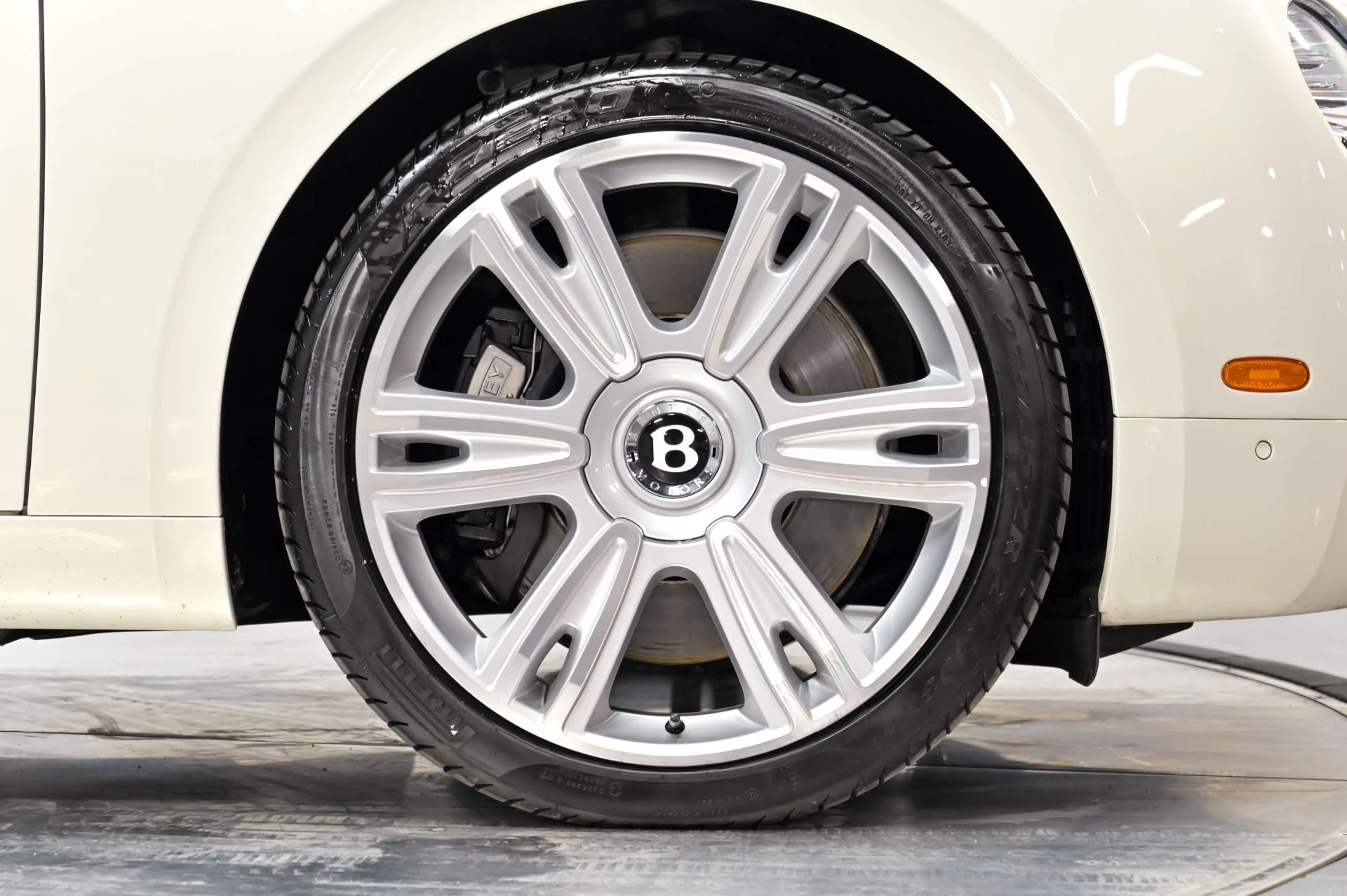 mph022_4053497419_Used_2016_Bentley_Flying_Spur_W12_1779838751_2365813a6c