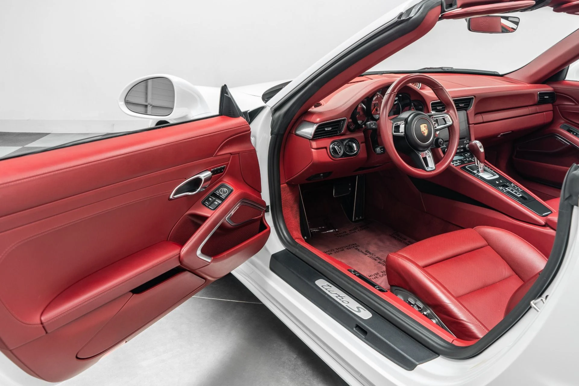 mph022_4057208780_Used_2019_Porsche_911_Turbo_S_Cabriolet_Factory_Aerokit_Burmester_Audio_Front_Axle_Lift_1778507035_e3f9c5ea72