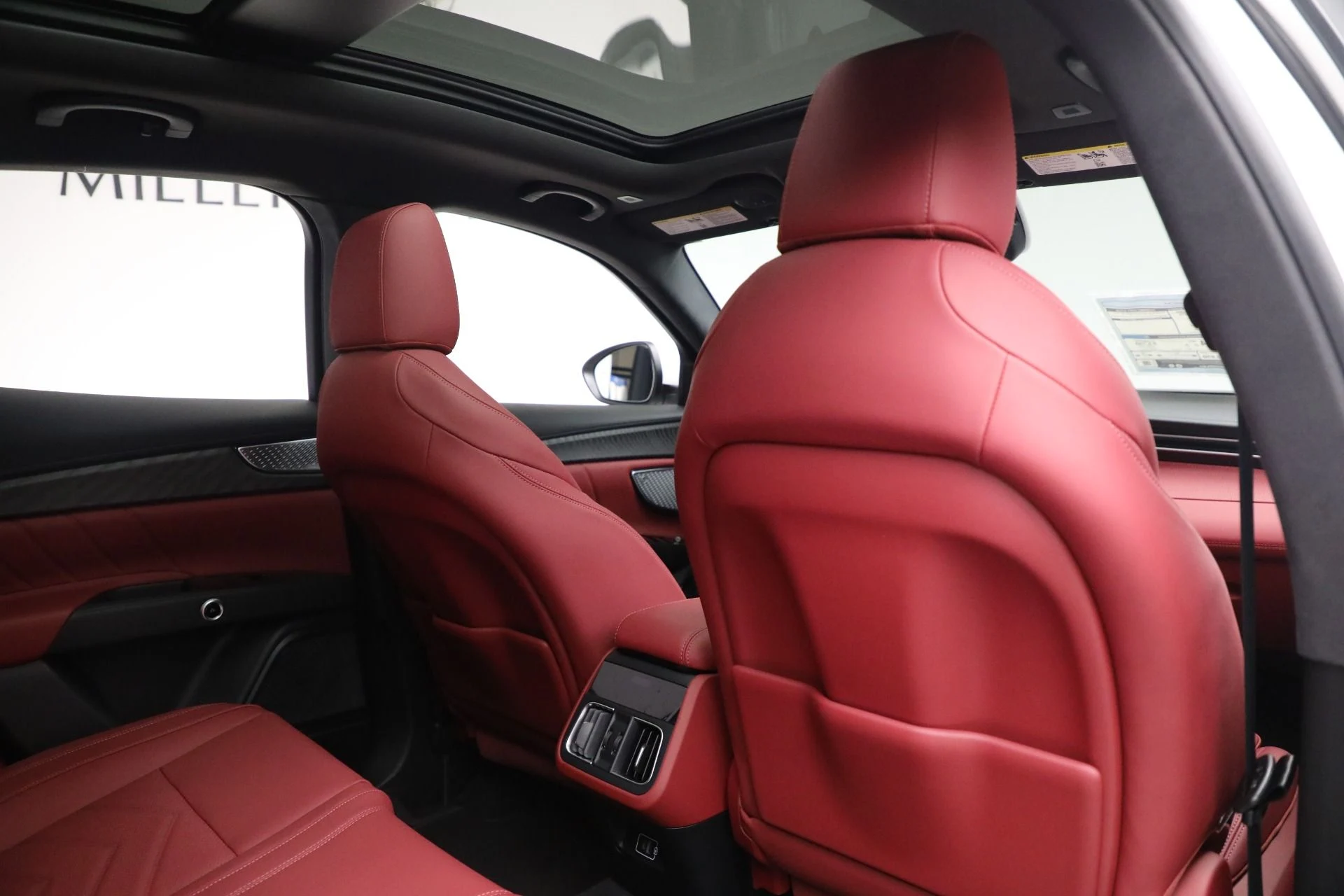 mph022_4057589664_New_2025_Maserati_Grecale_72b820ae98