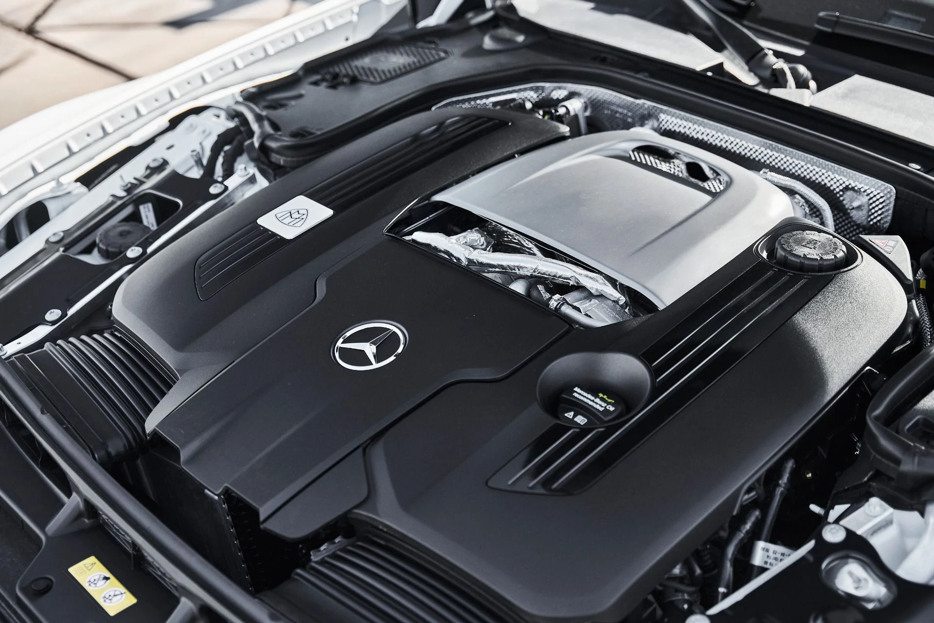 mph022_4061099484_Used_2026_Mercedes_Benz_SL_Class_Maybach_SL_680_1781659761_c4351f8a8b