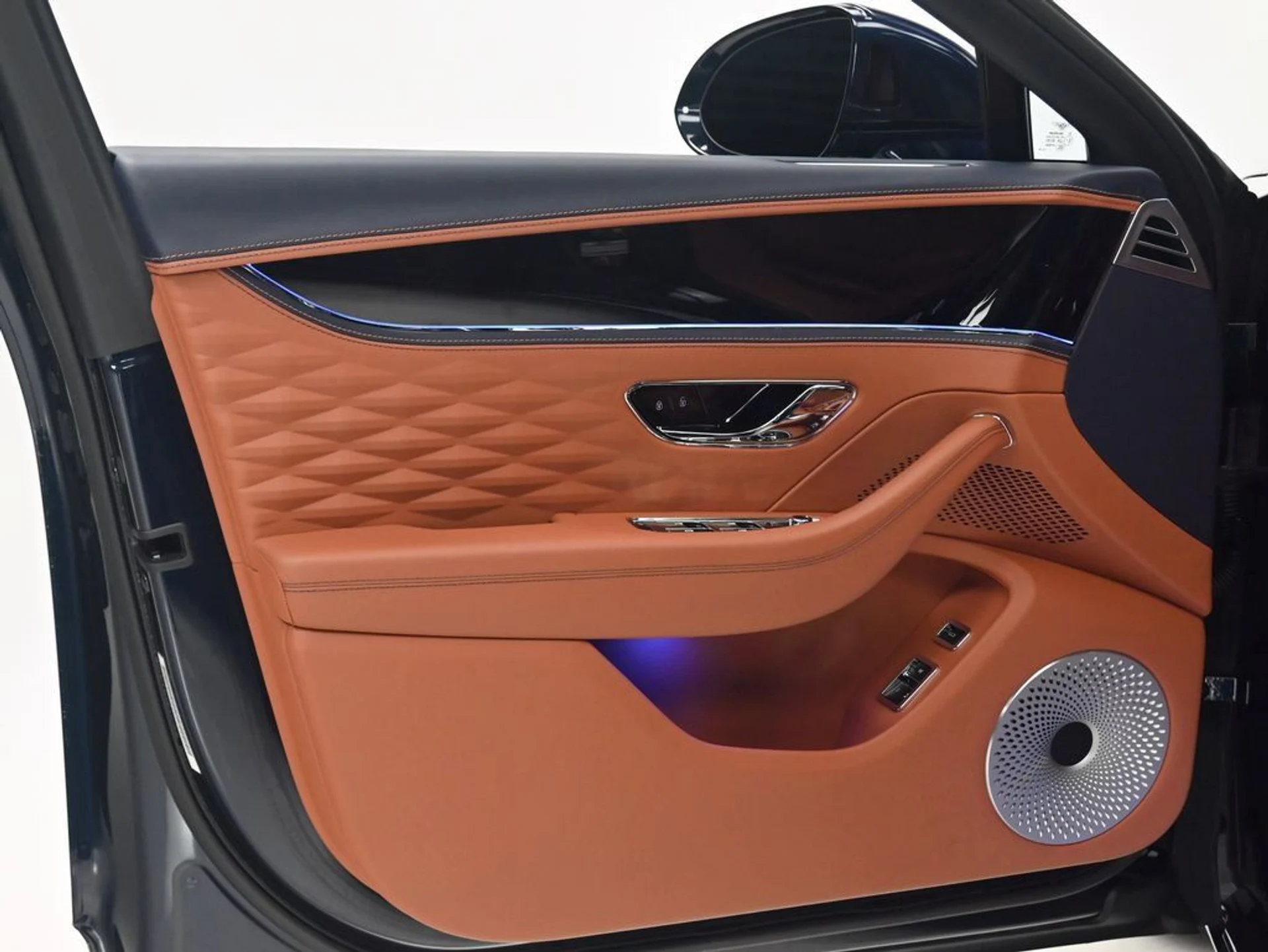 mph022_4068181554_fa3071ed5b6d455f860b3abc4b35578f_8cee99189c