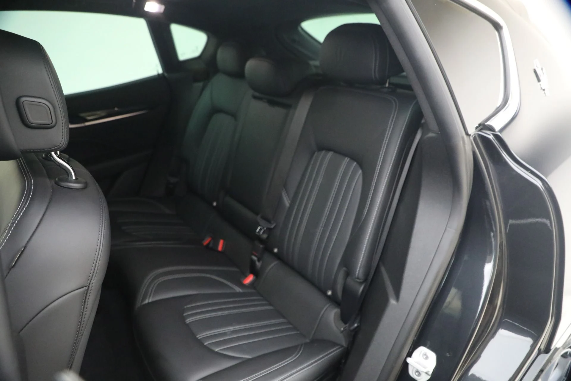 mph022_4073700753_Used_2023_Maserati_Levante_GT_1790173129_68f801cef6