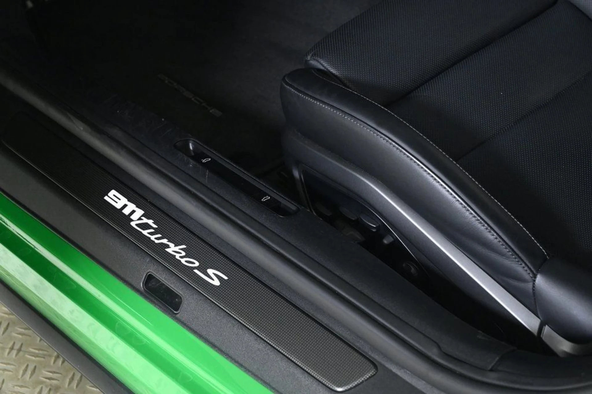 mph022_4074088089_7517d58ee8cc46929ee4254b3a314bb3_29385edde4